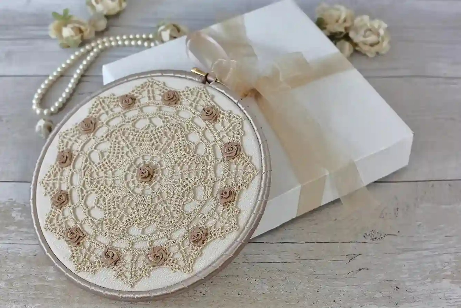 Doily hoop by Fibreandstitch