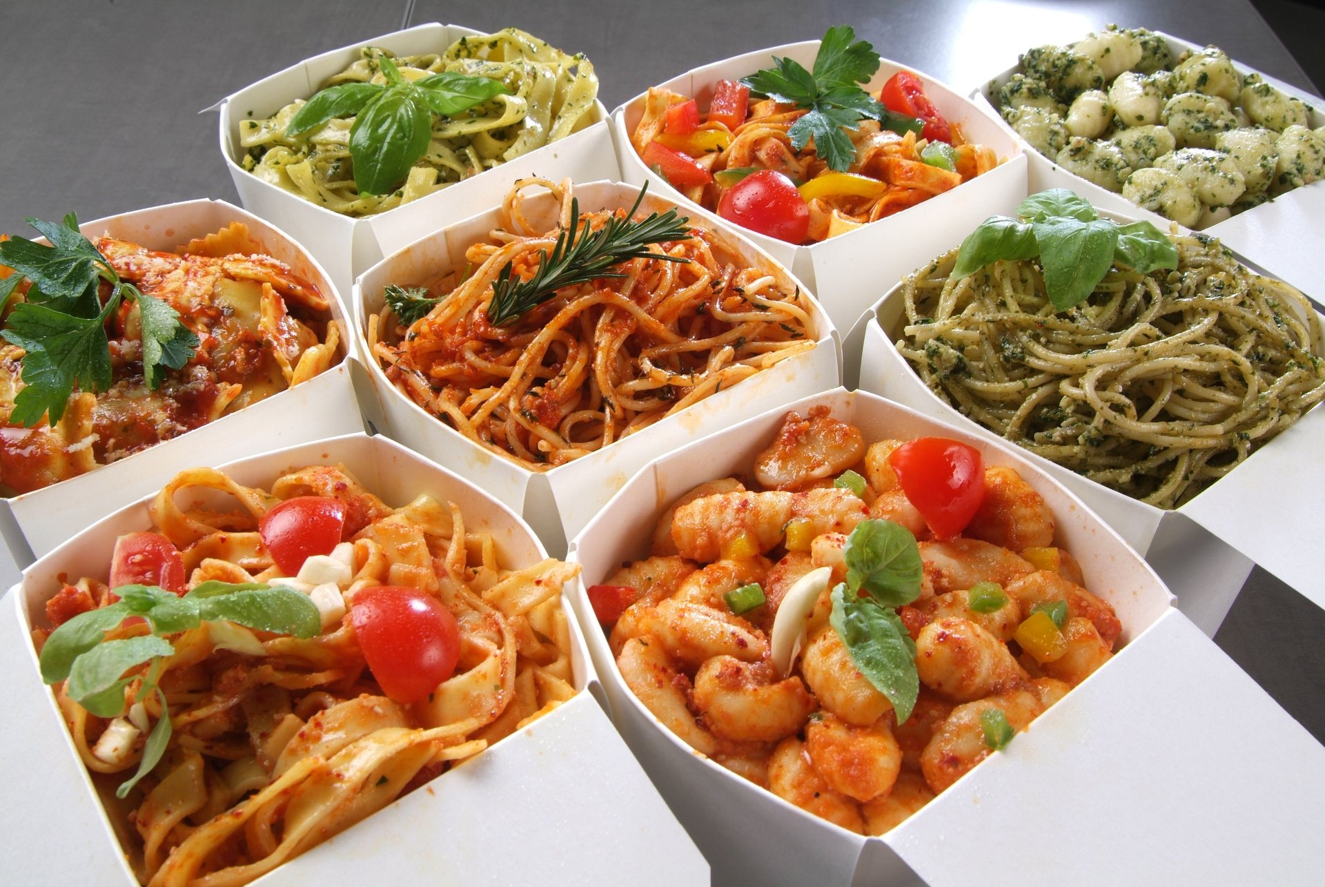 gray computer monitor