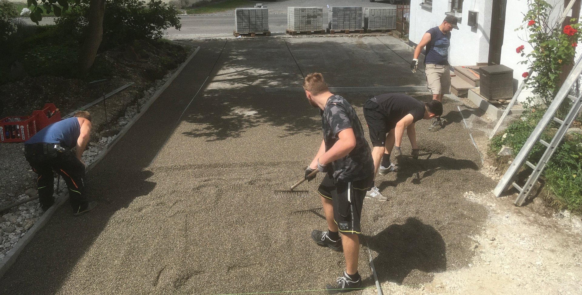 black and white bed linen
