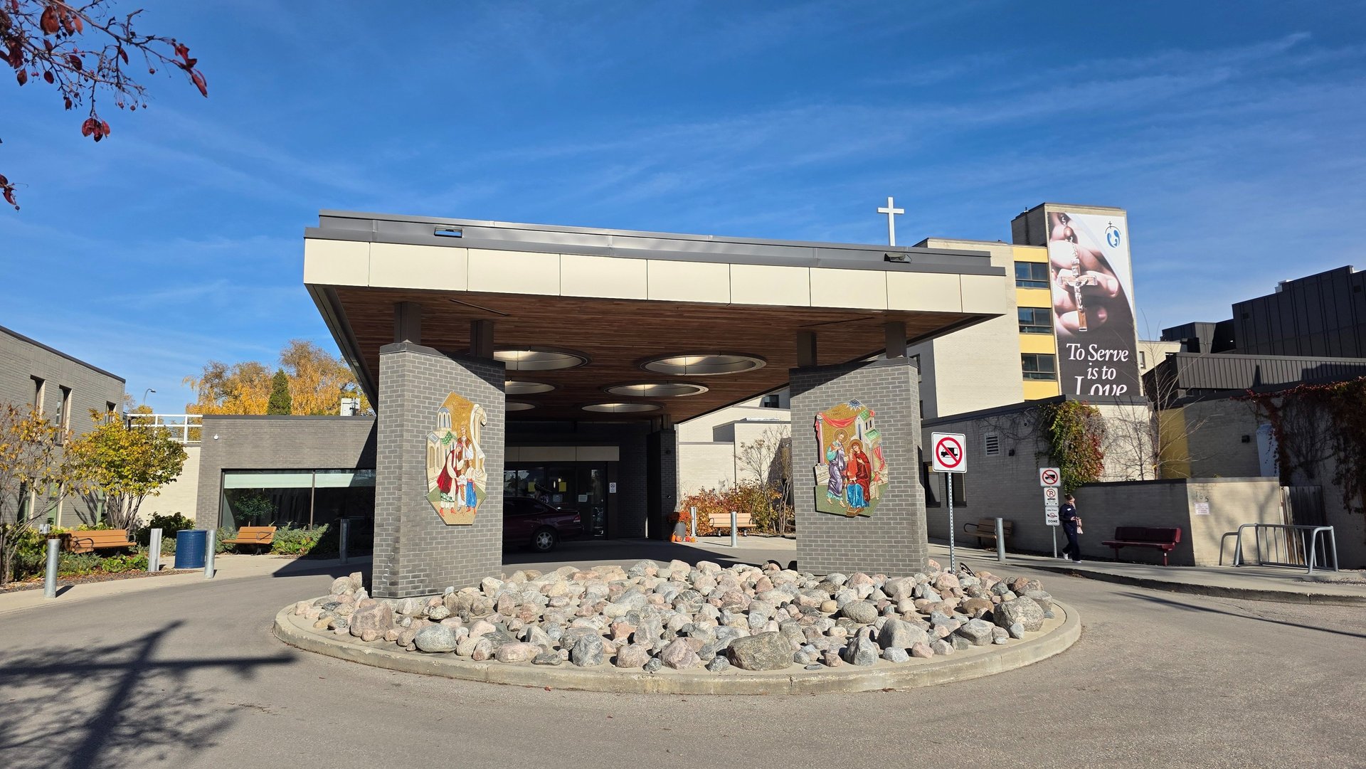 black and white bed linen