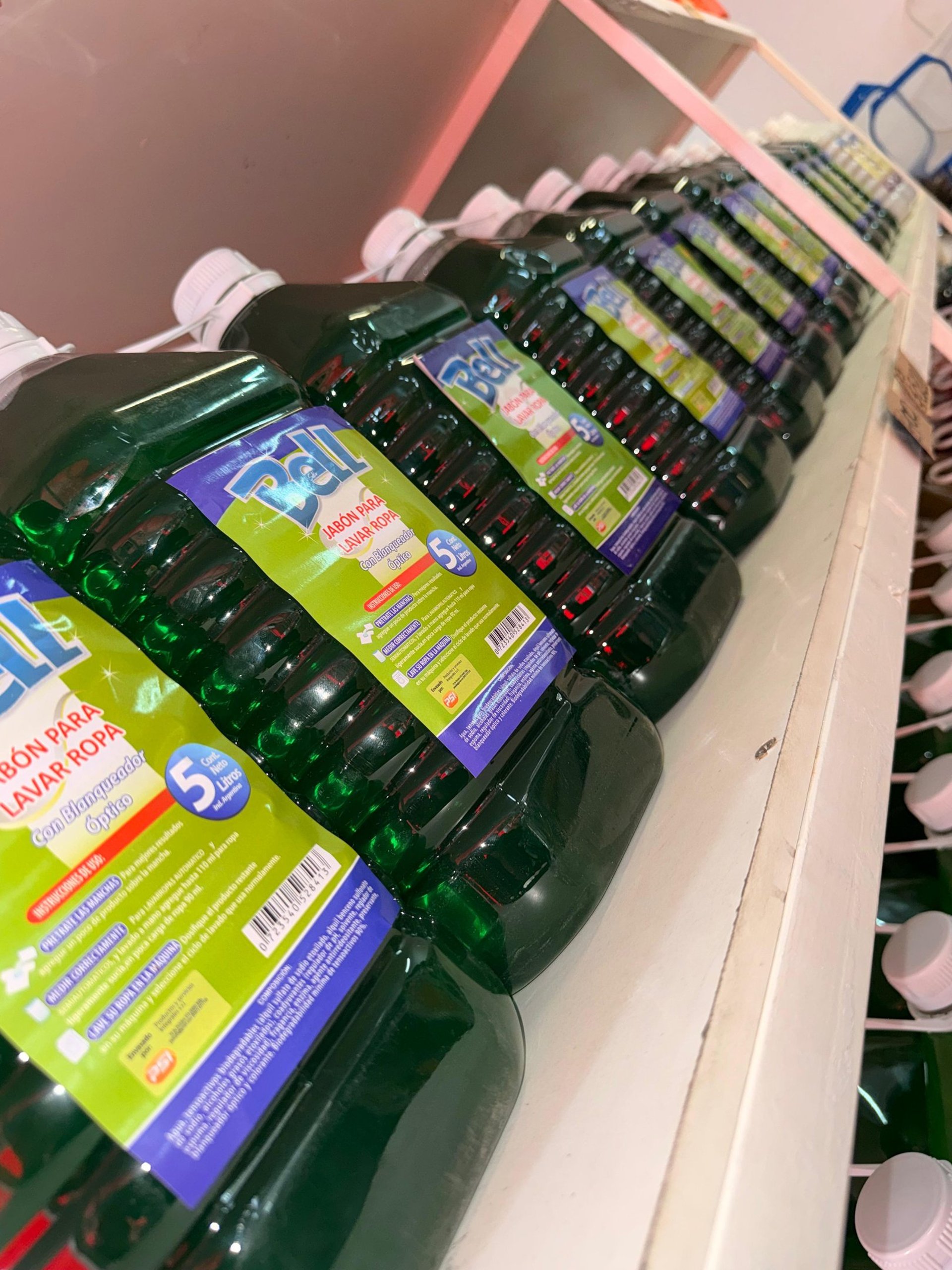 gray computer monitor