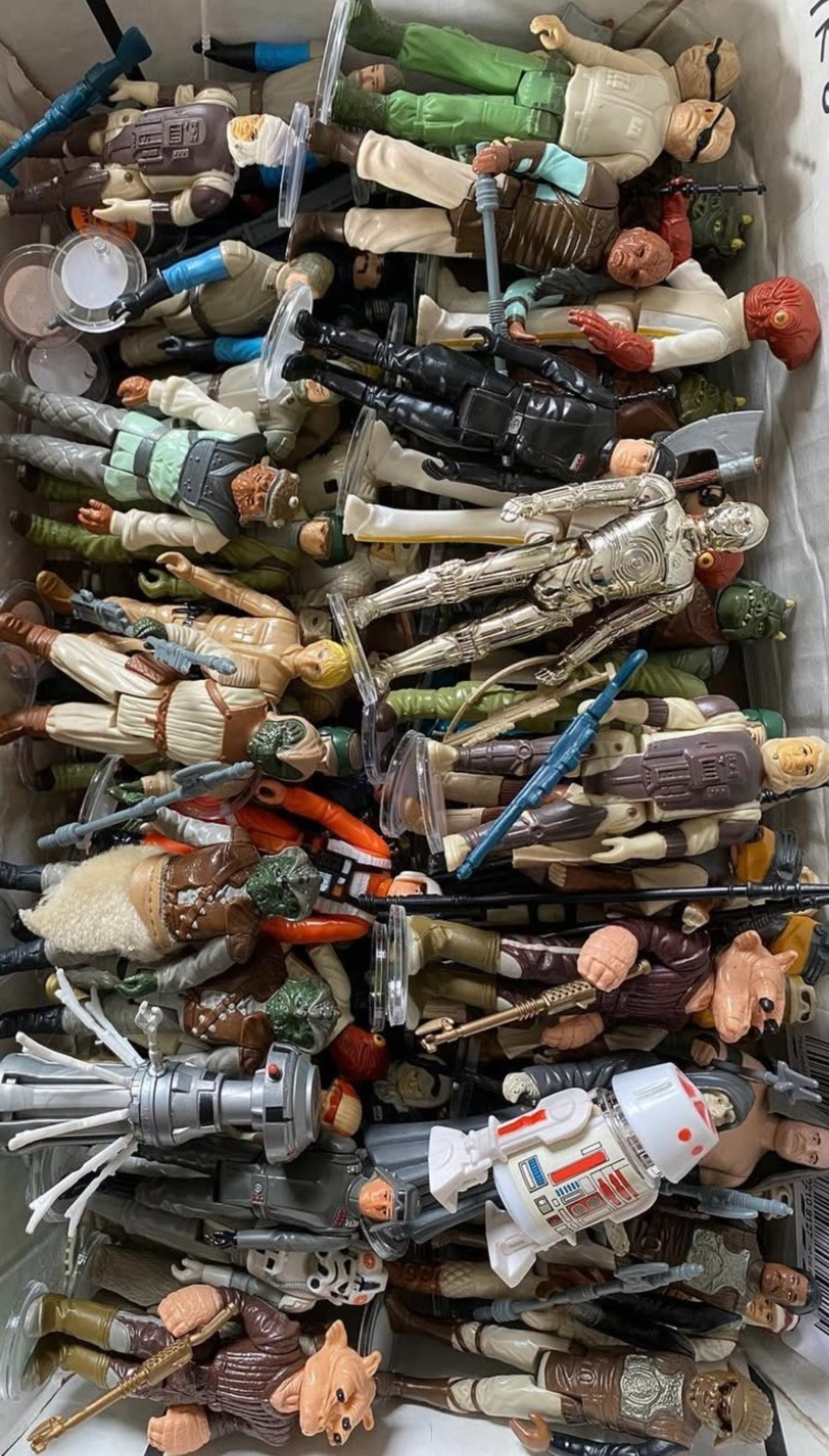 gray computer monitor