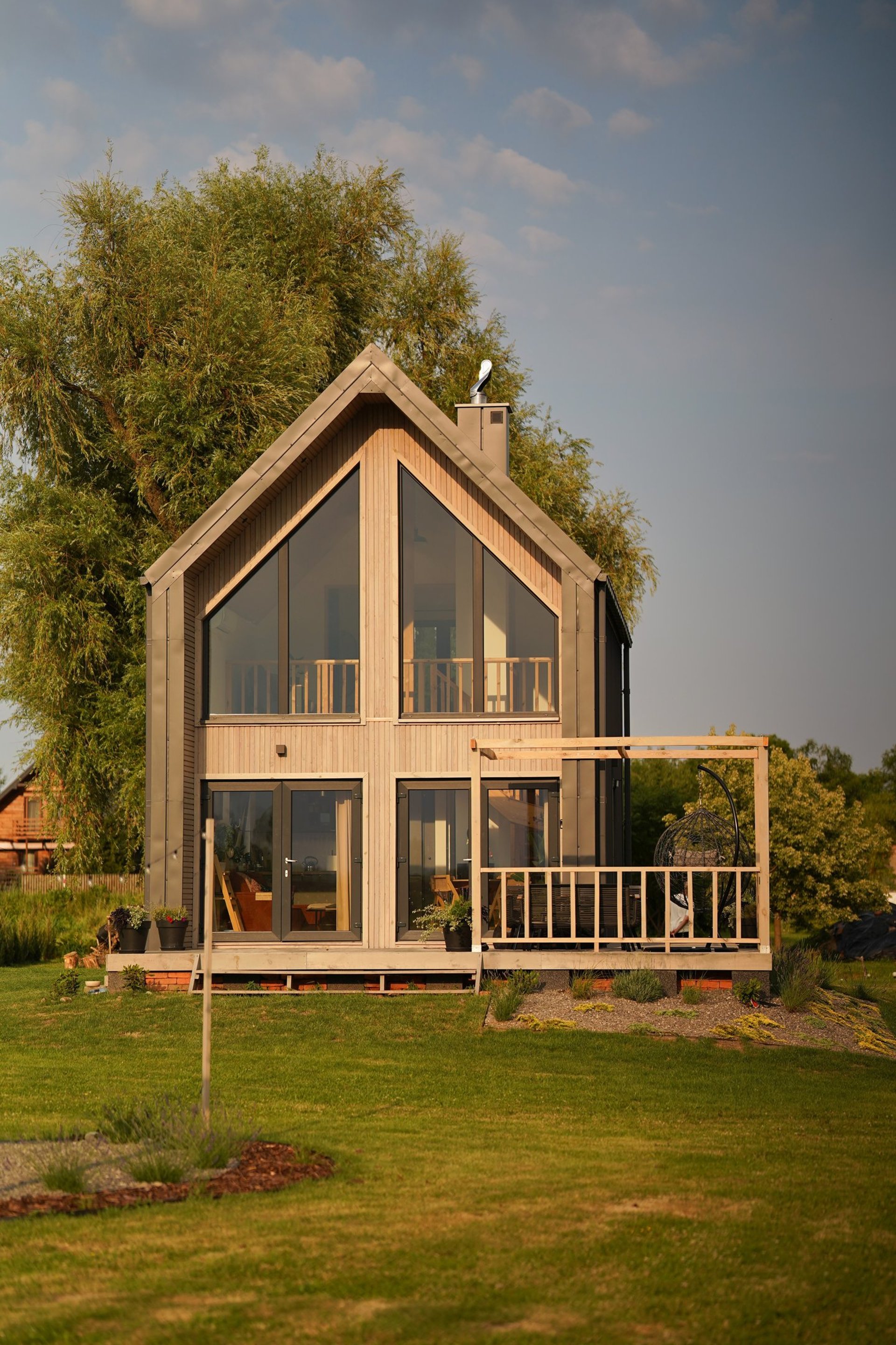 black and white bed linen
