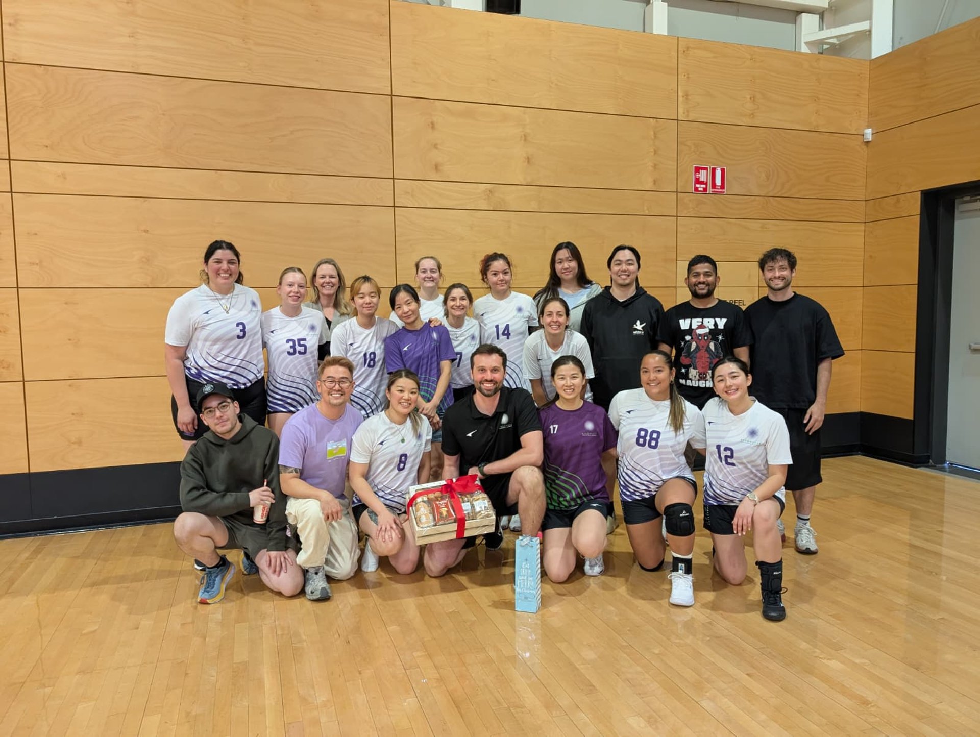 black and white bed linen