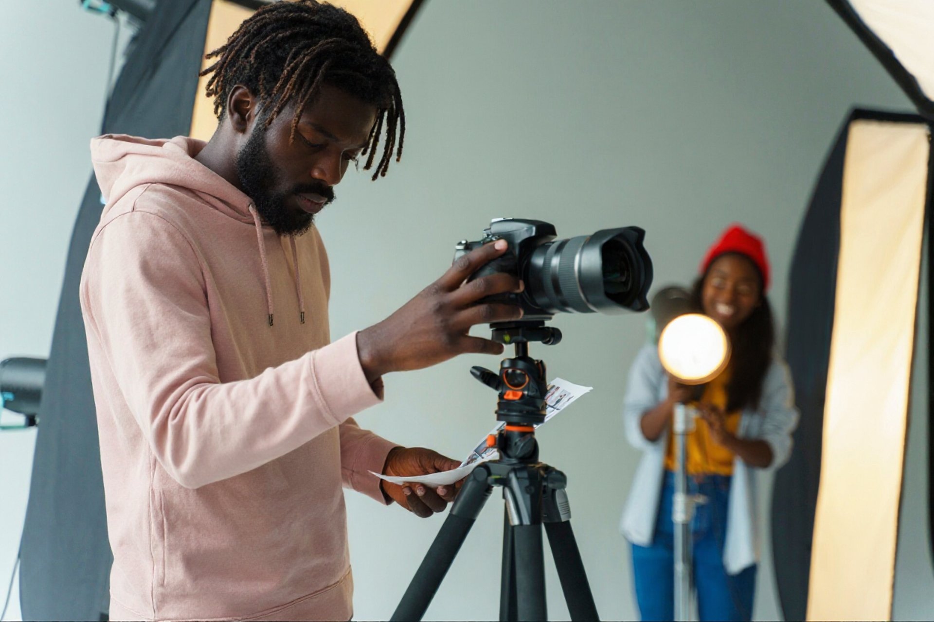 black and white bed linen