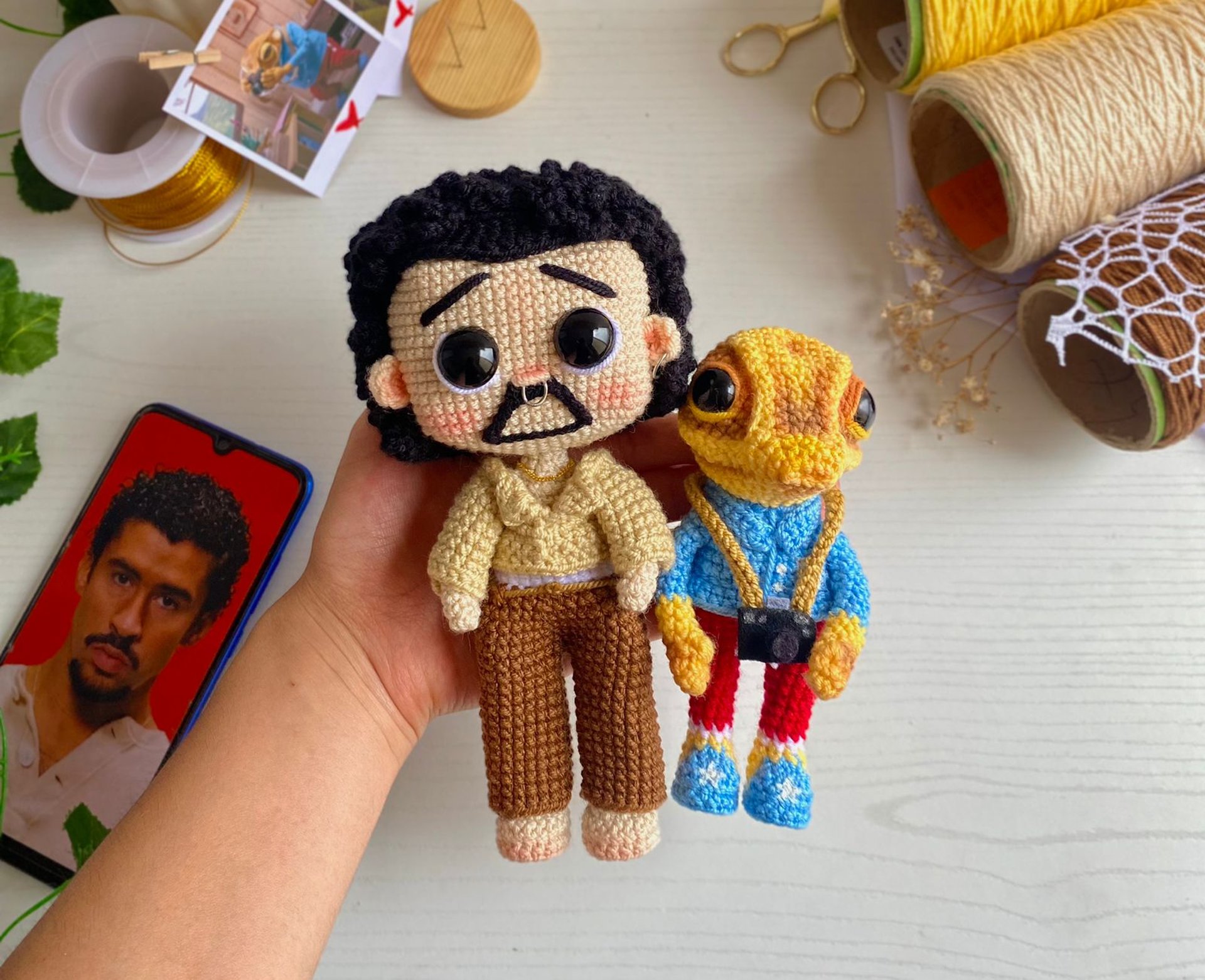 black and white bed linen