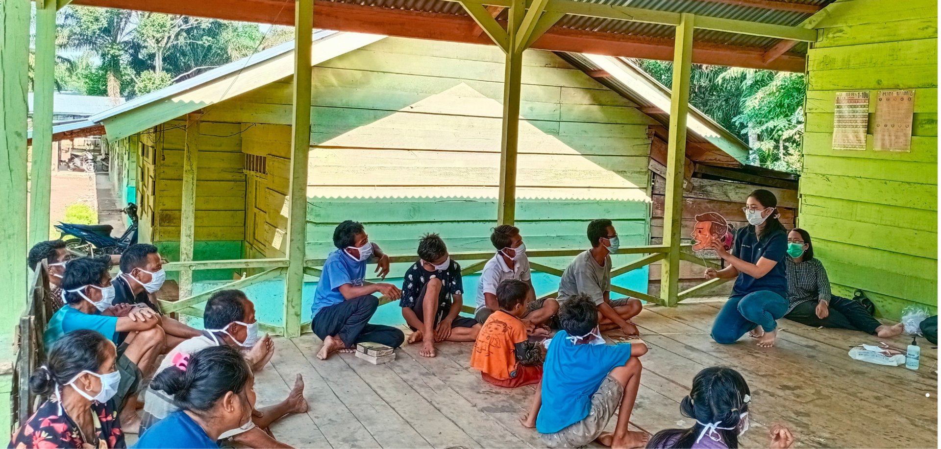 an abstract photo of a curved building with a blue sky in the background