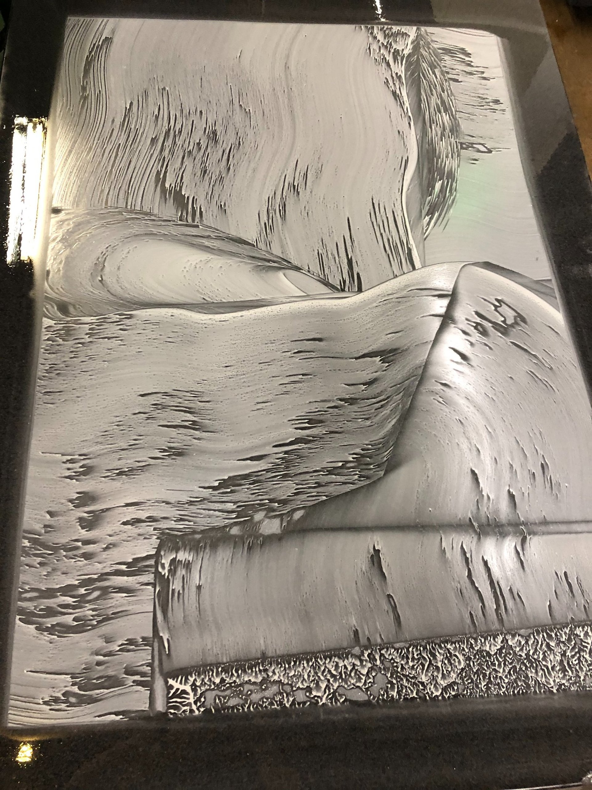 gray computer monitor