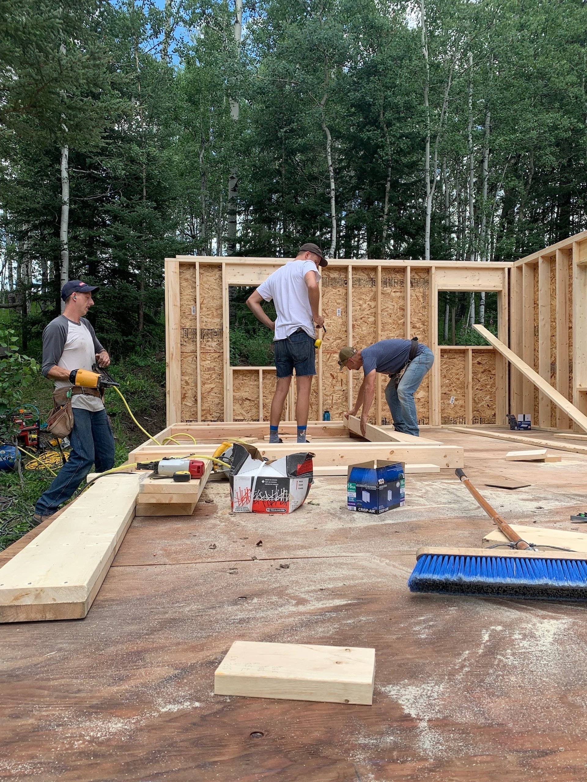 black and brown leather padded tub sofa