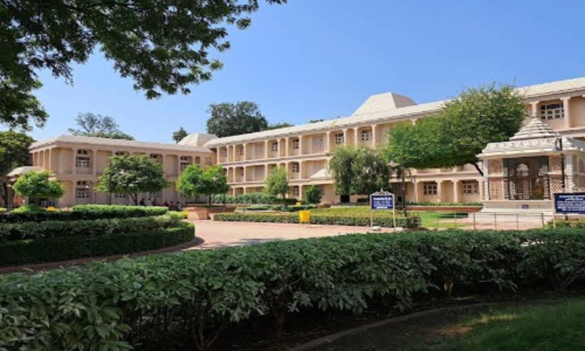 black and brown leather padded tub sofa