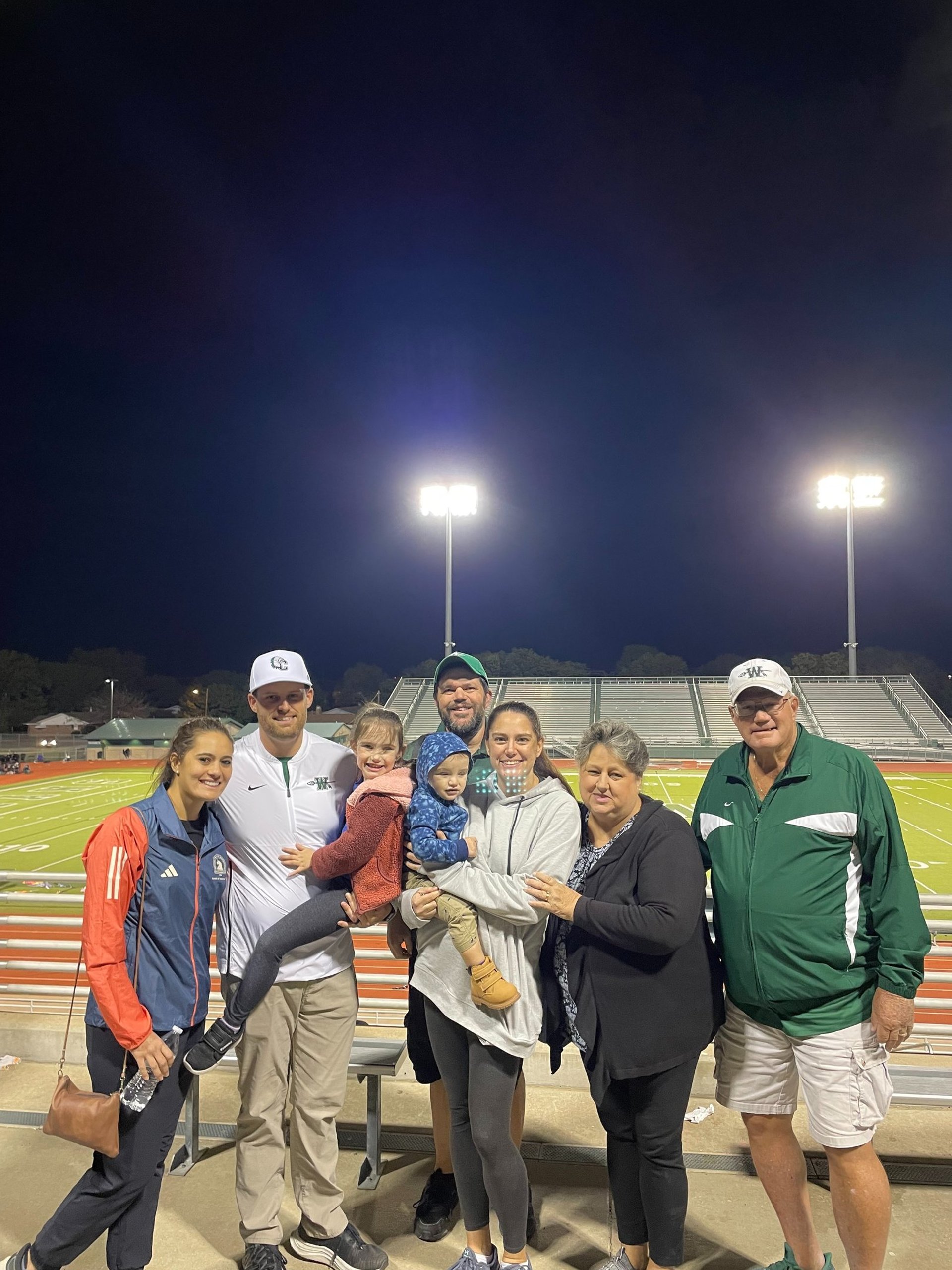 gray computer monitor