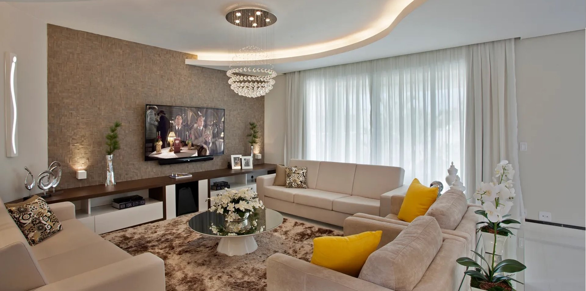 black and white bed linen