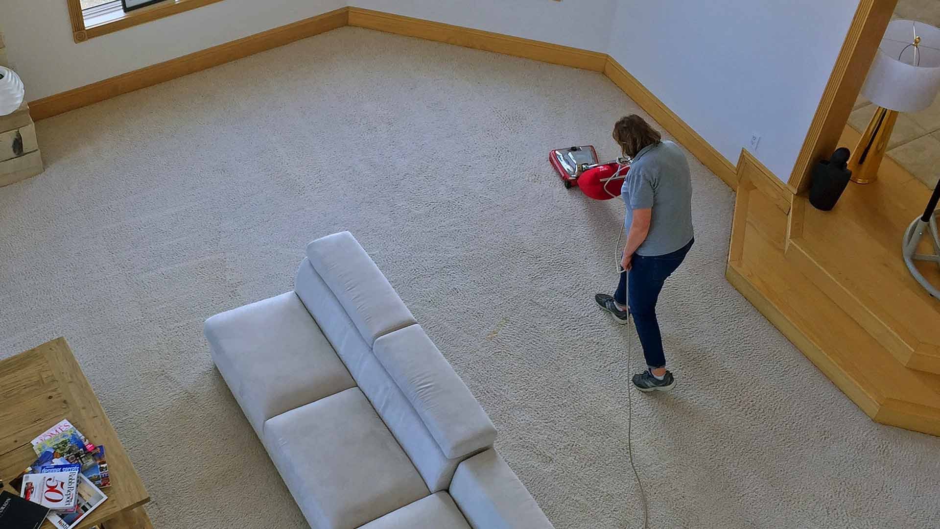 XL Carpet Care dry cleaning a living room in Evergreen, CO.