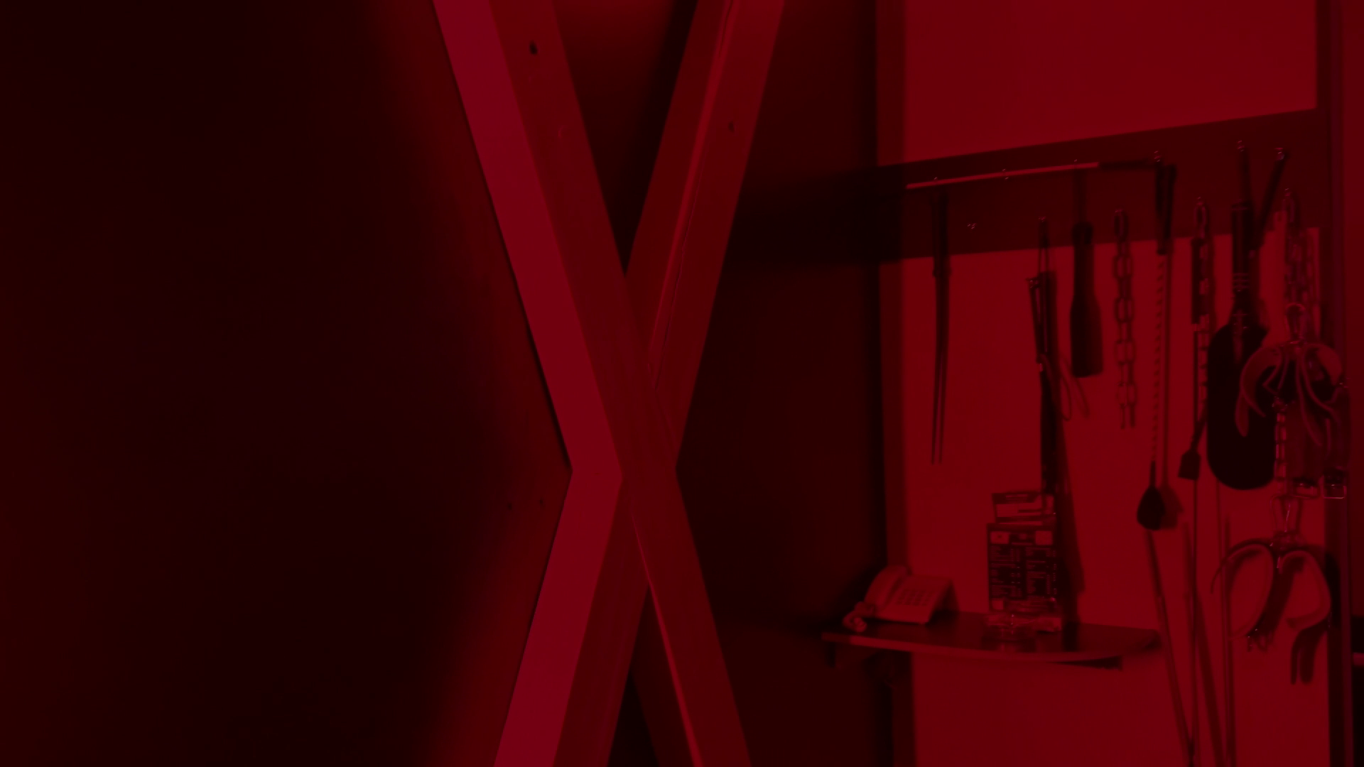 black and white bed linen