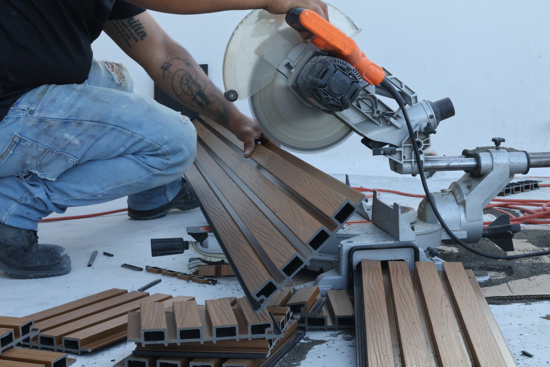 black and white bed linen