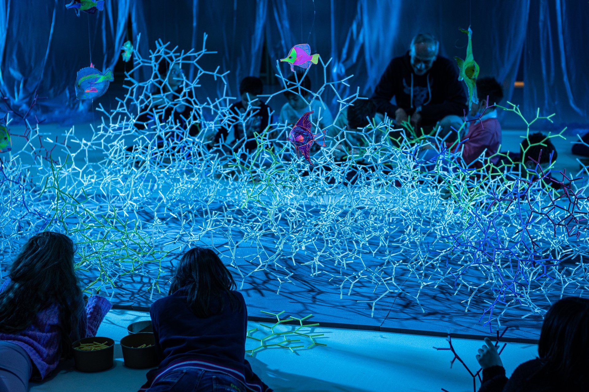 black and white bed linen