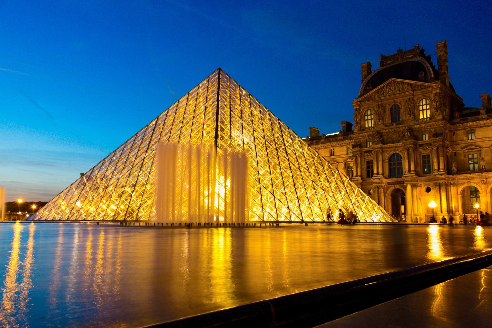 Louvre Museum Guided Tour