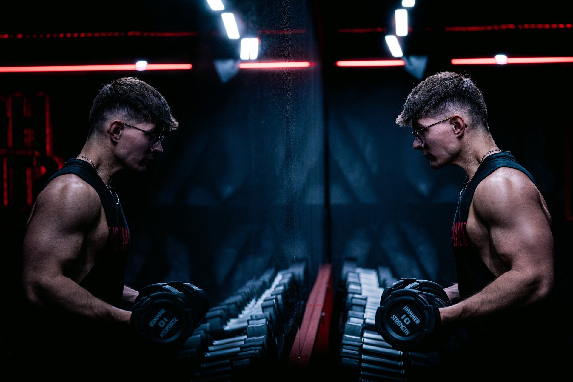 black and white bed linen