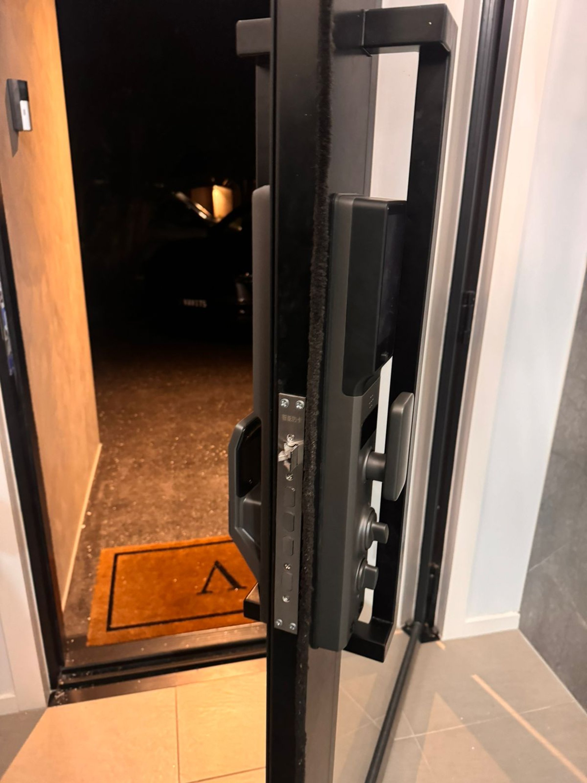 black and white bed linen