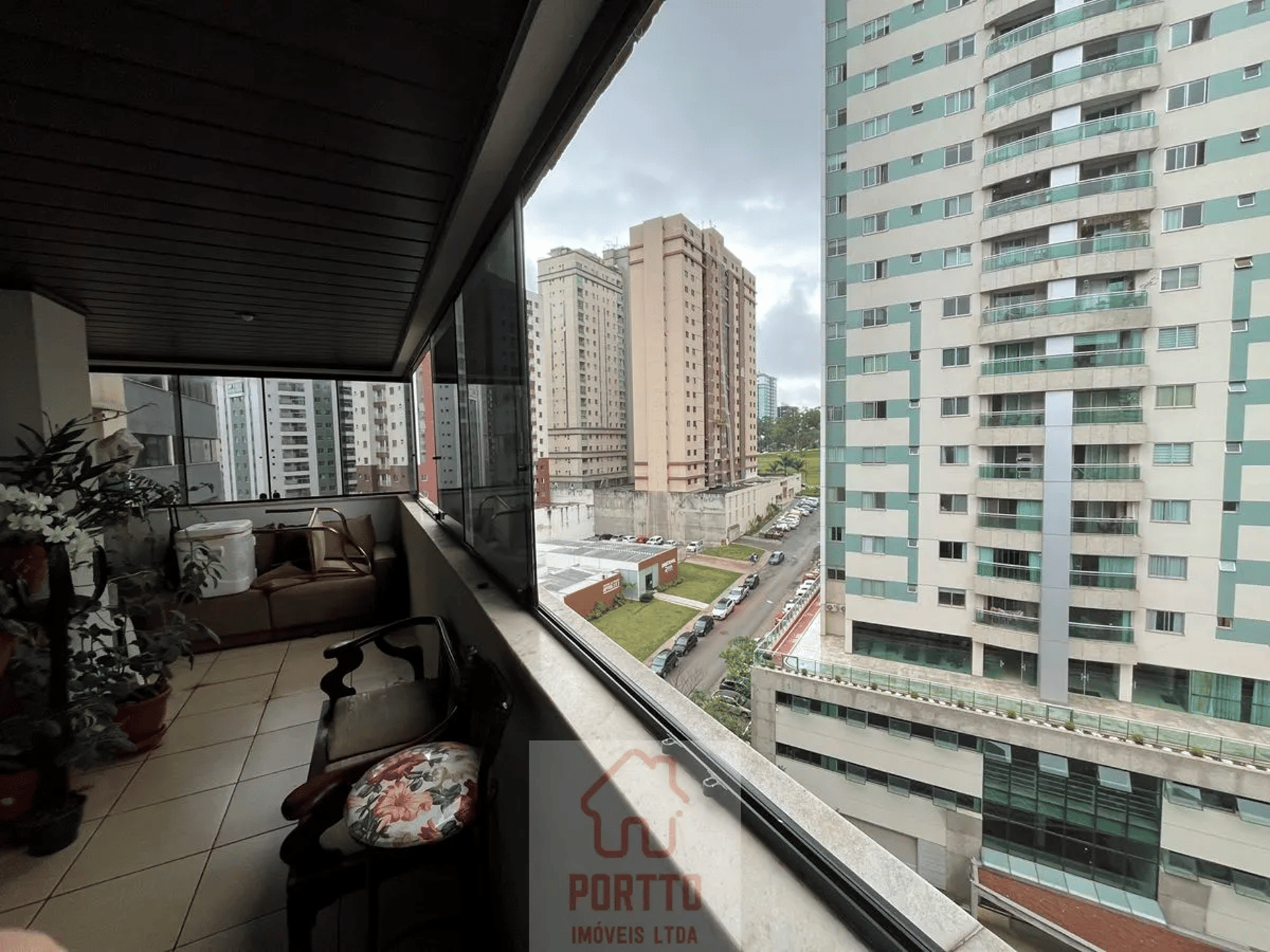 black and brown leather padded tub sofa