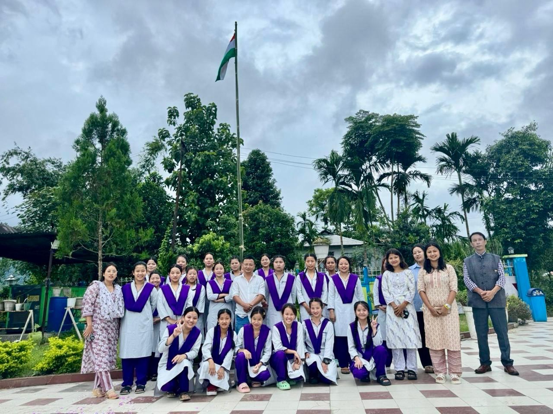 black and white bed linen