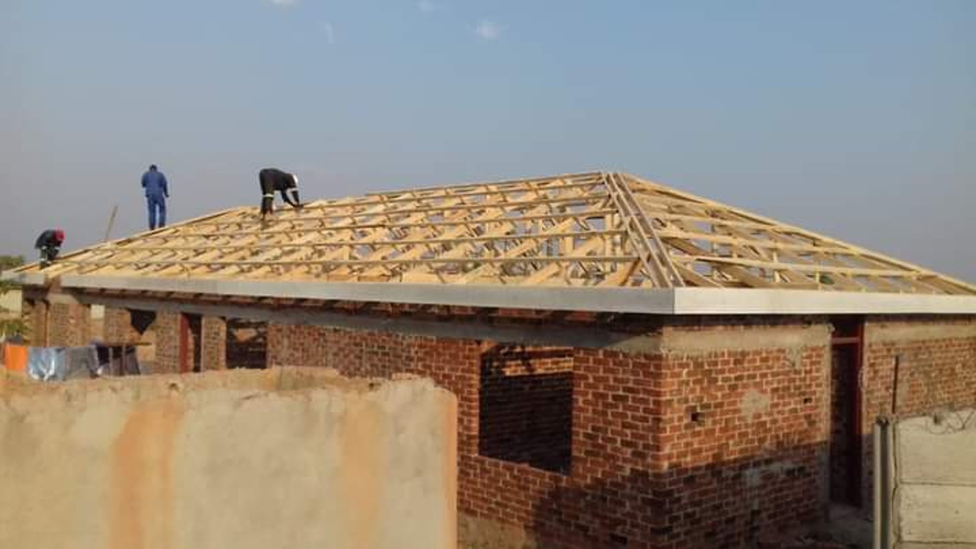 black and brown leather padded tub sofa