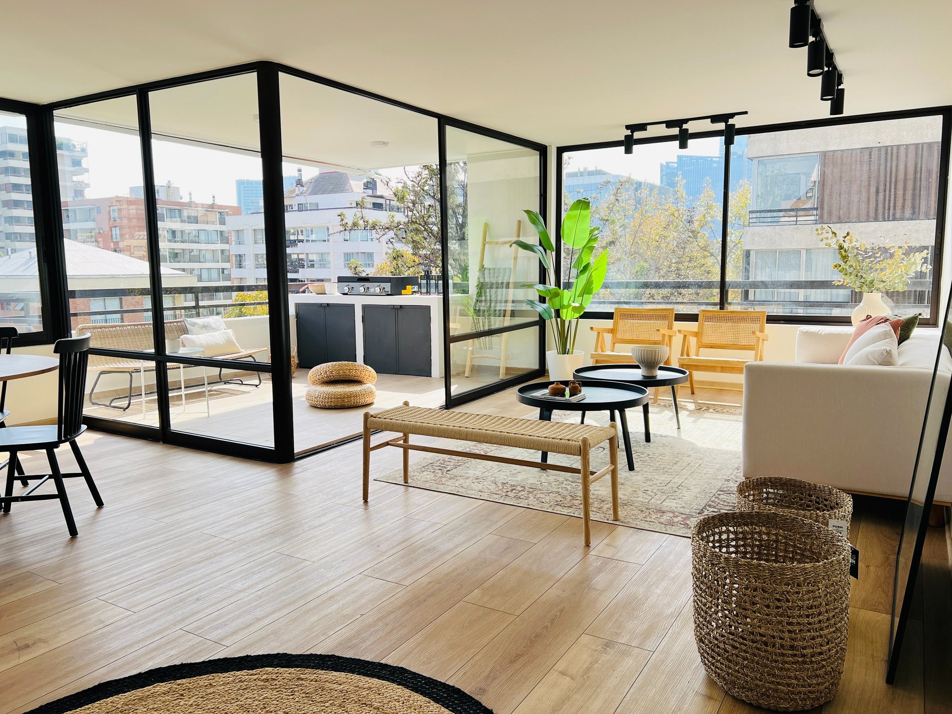 black and white bed linen