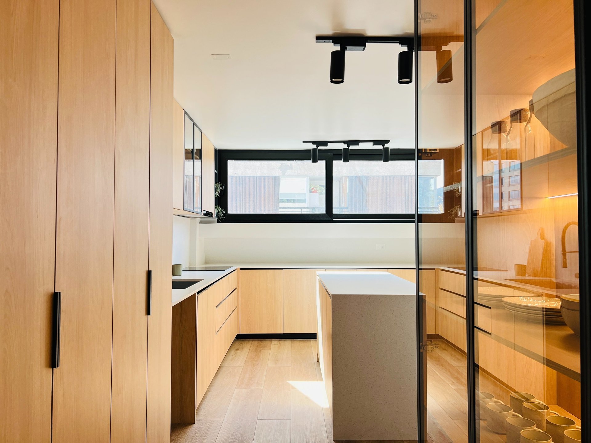 black and white bed linen