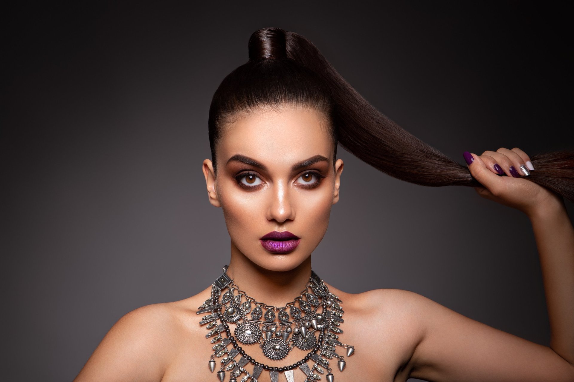 black and white bed linen