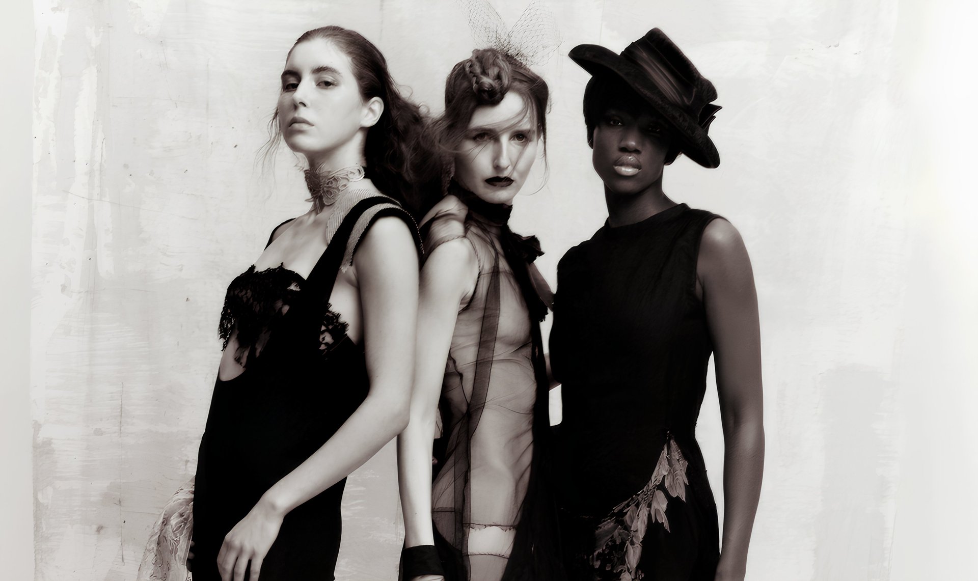 black and white bed linen