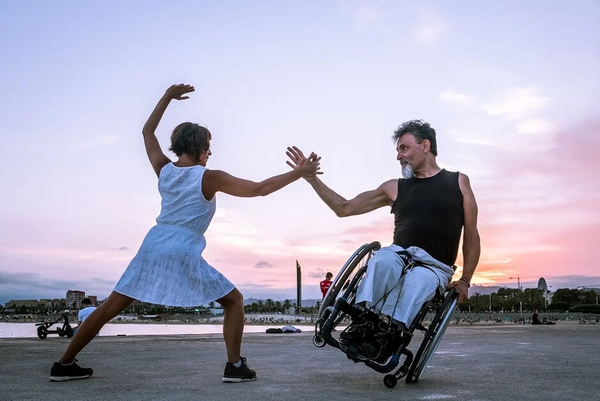 black and brown leather padded tub sofa