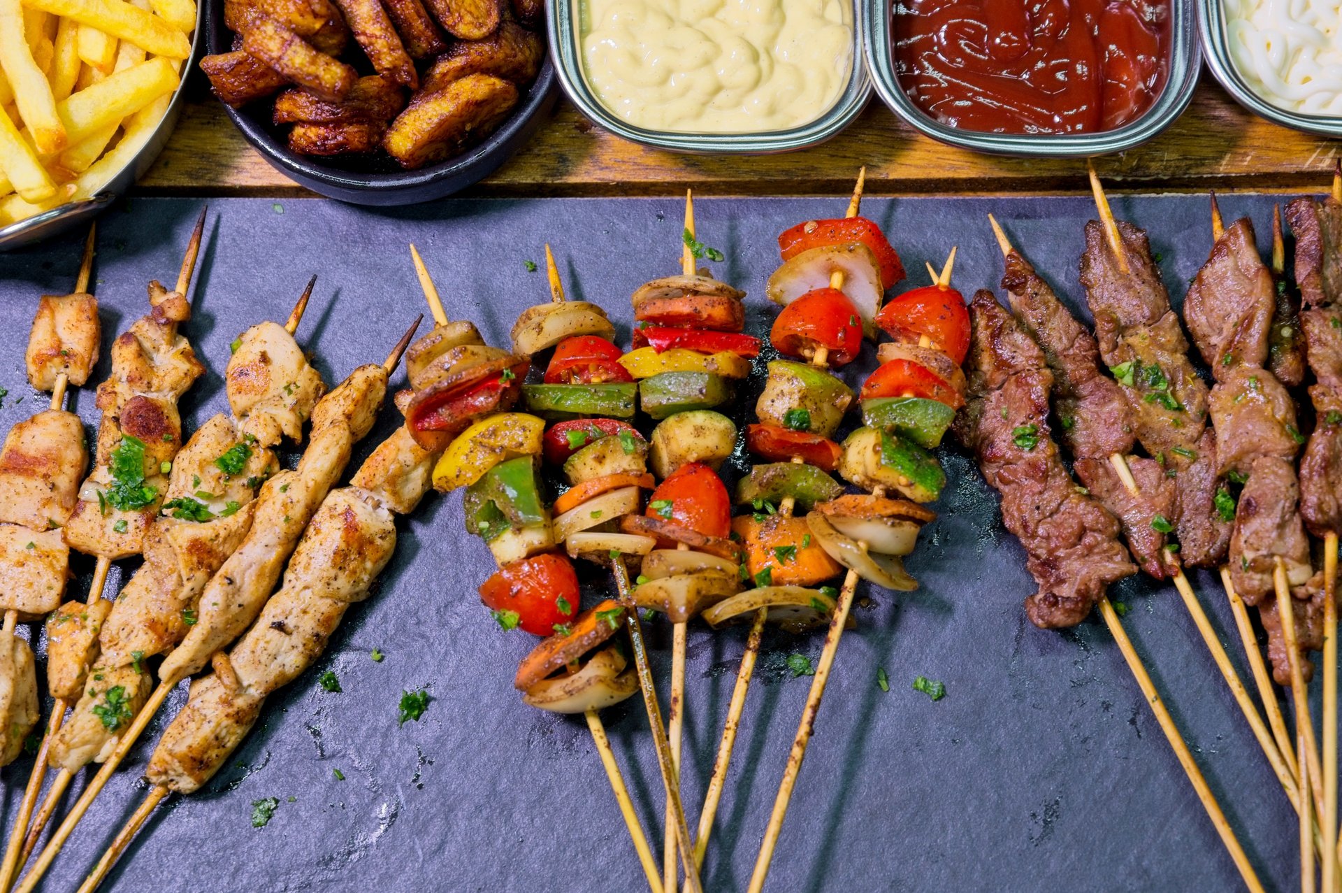 black and white bed linen