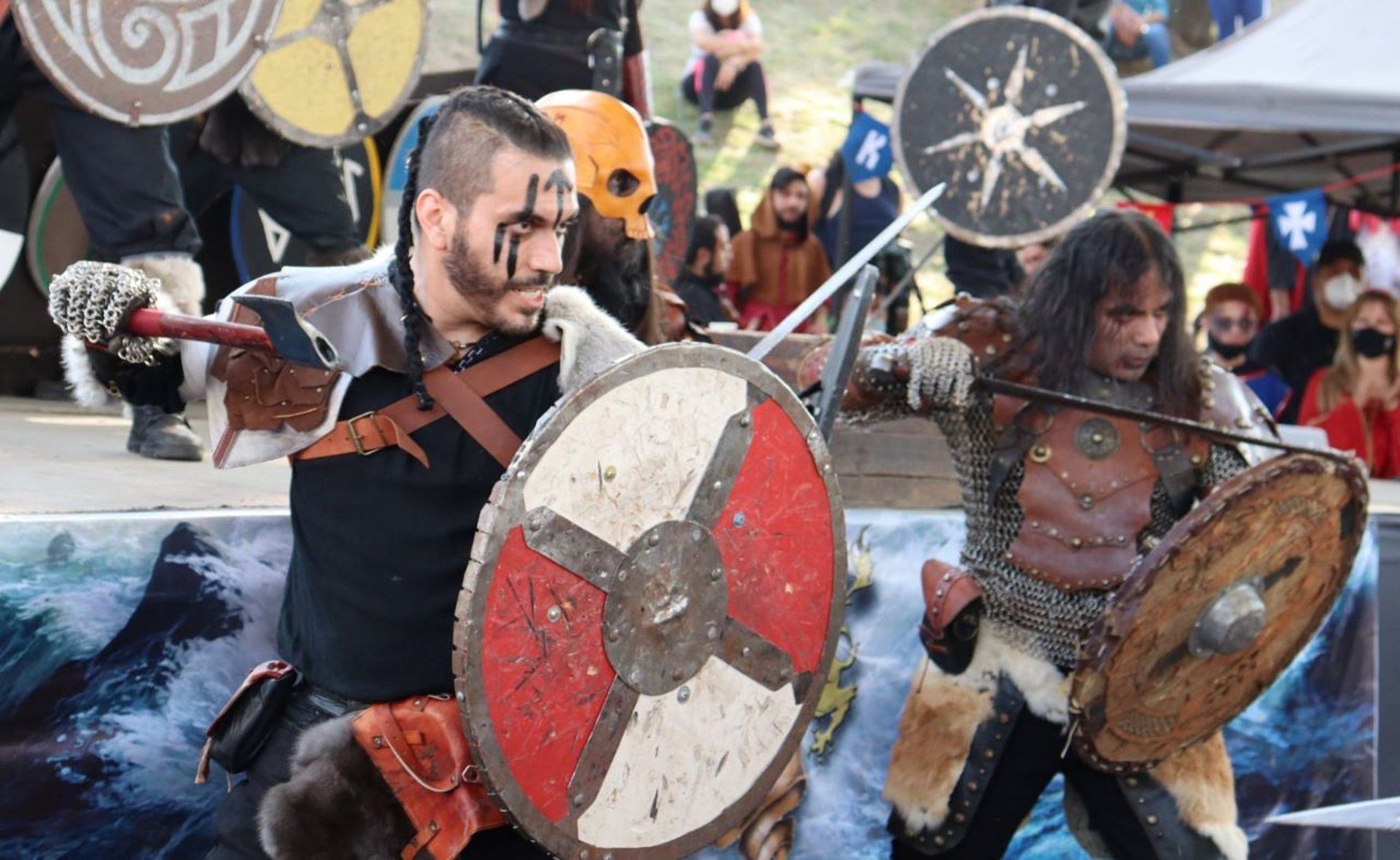 an abstract photo of a curved building with a blue sky in the background