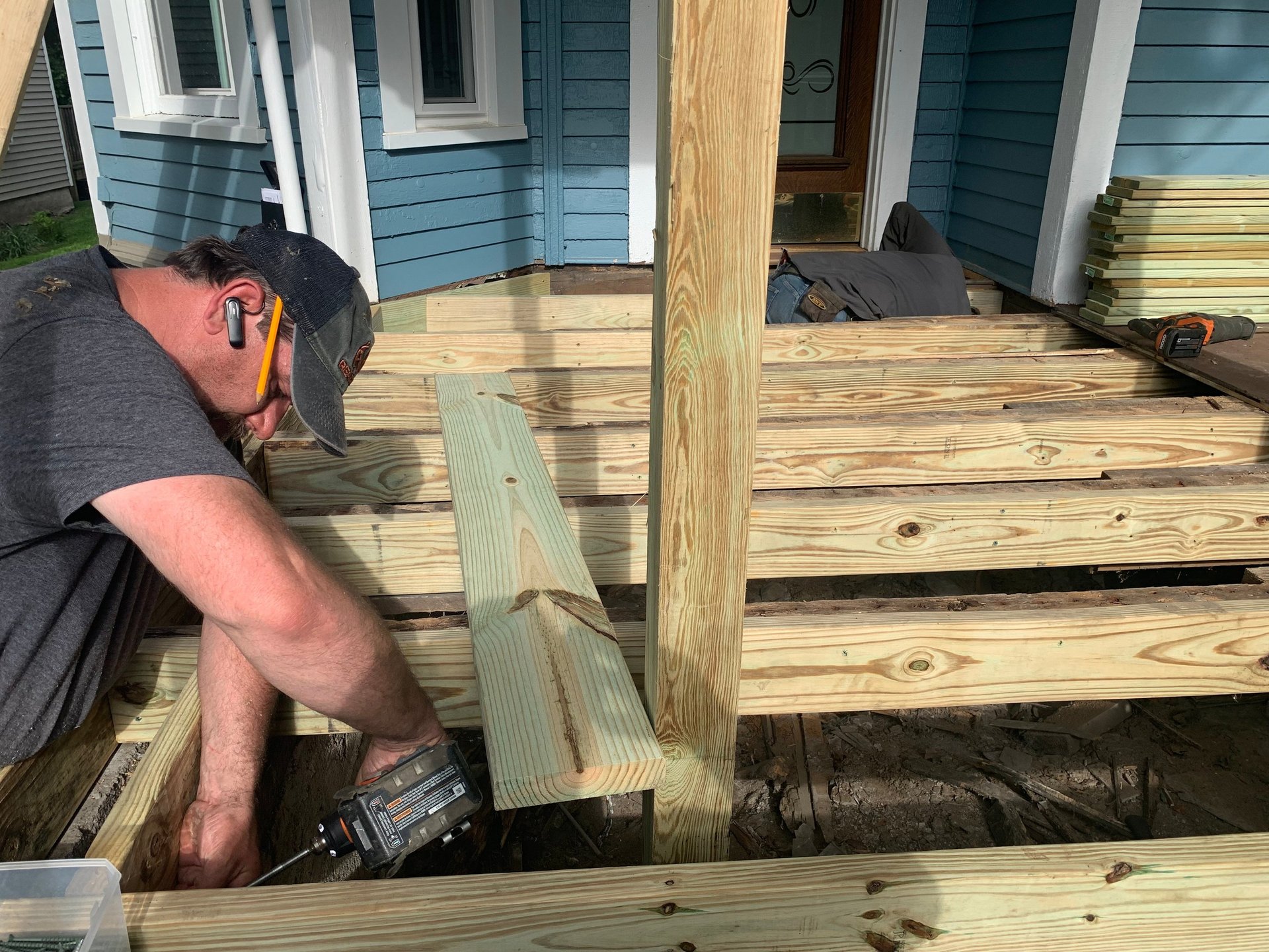 black and white bed linen