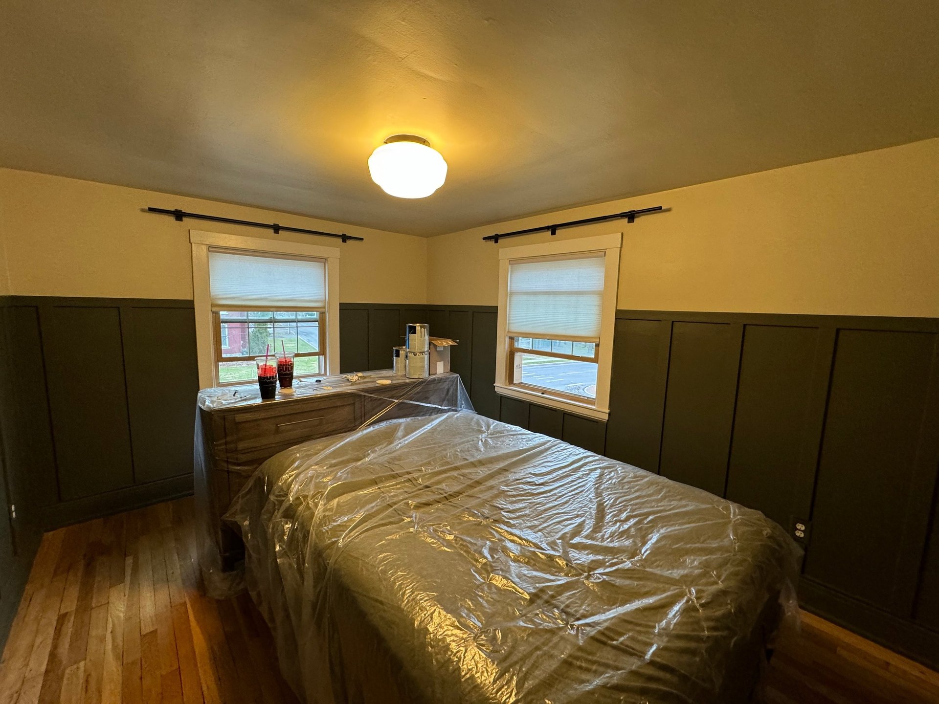 black and white bed linen