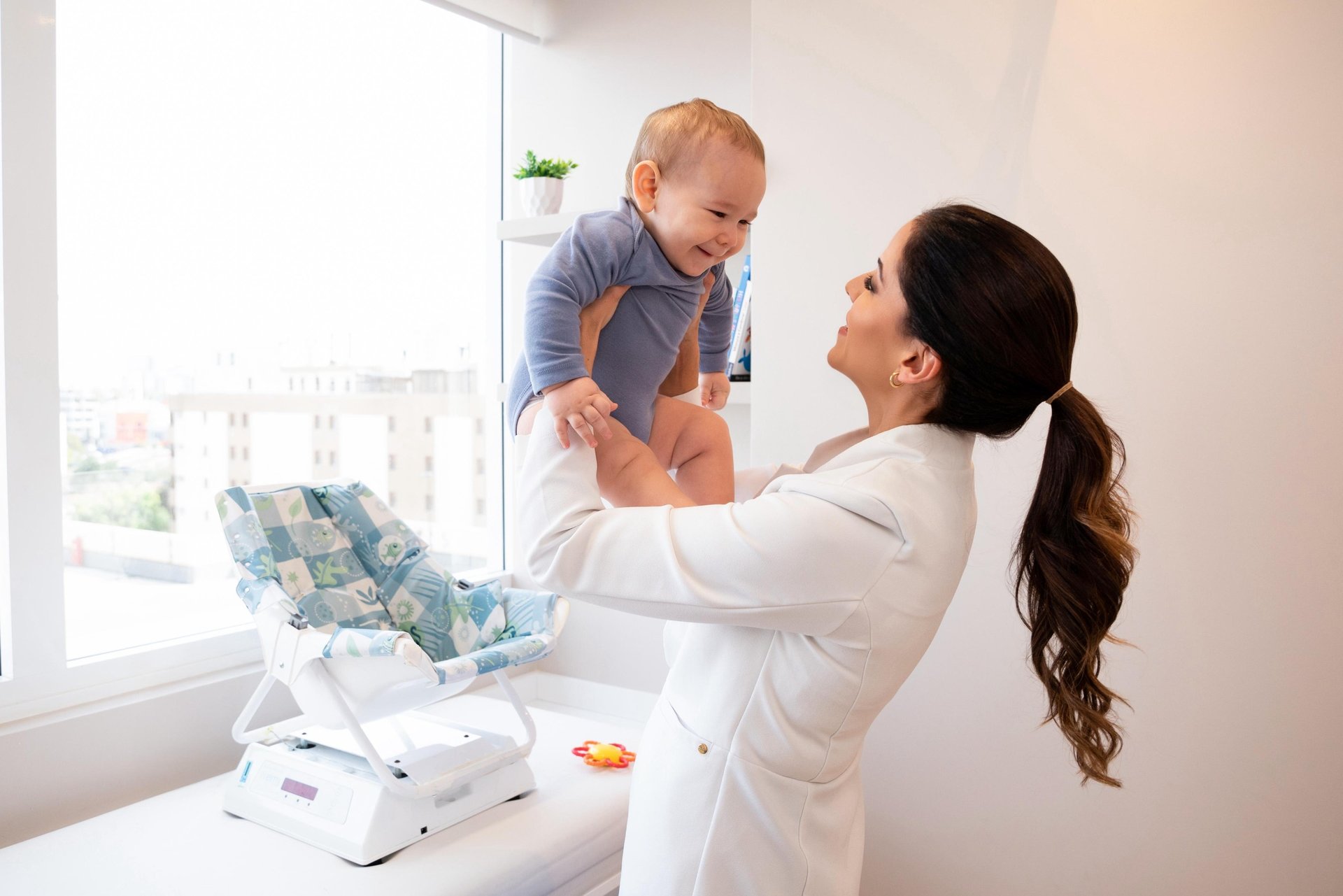 black and brown leather padded tub sofa