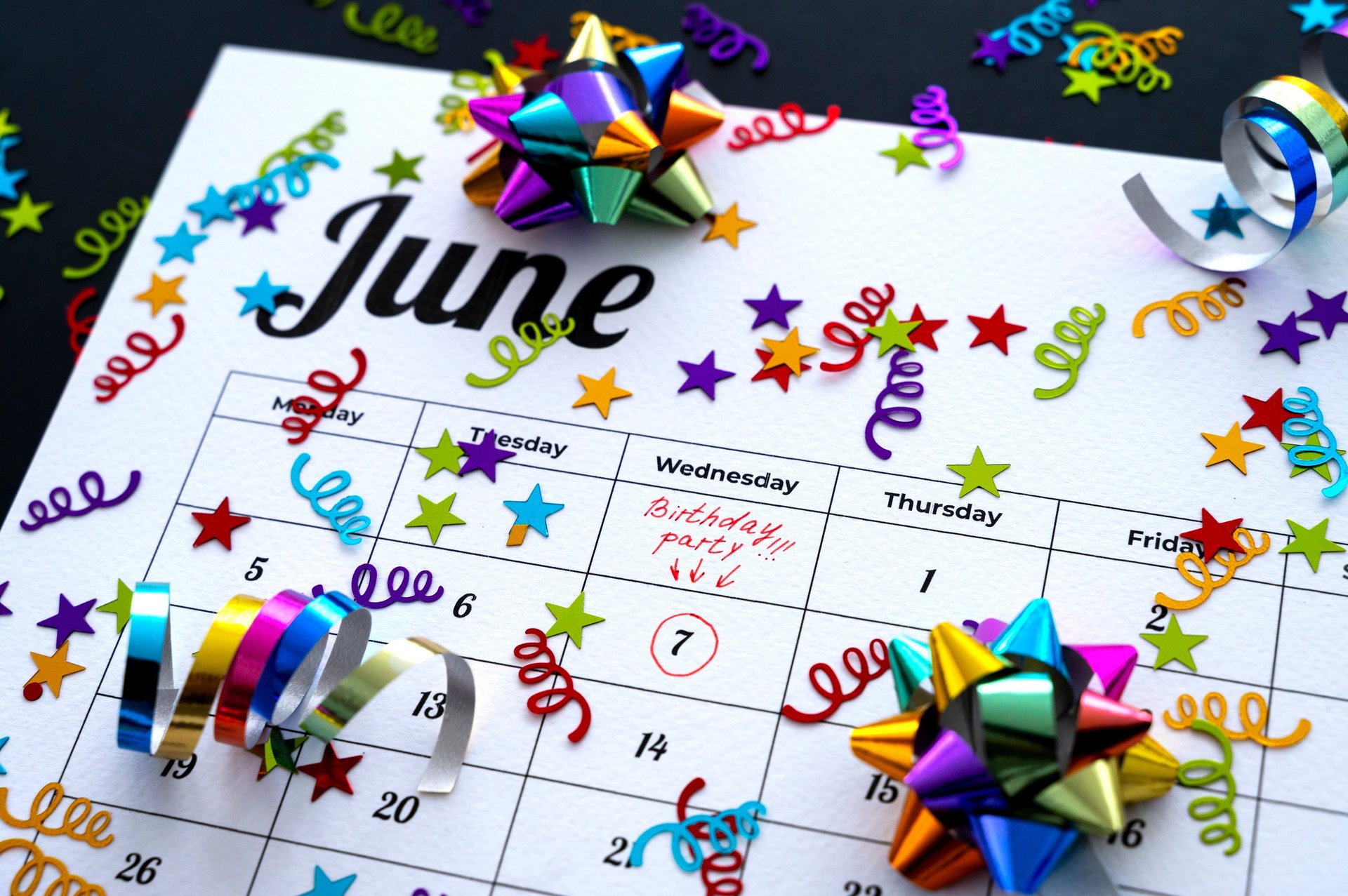 person wearing grey knit sweater