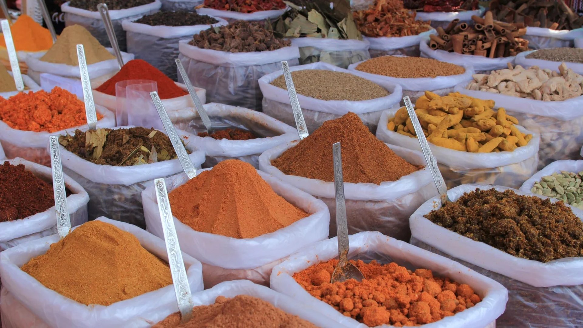 gray computer monitor