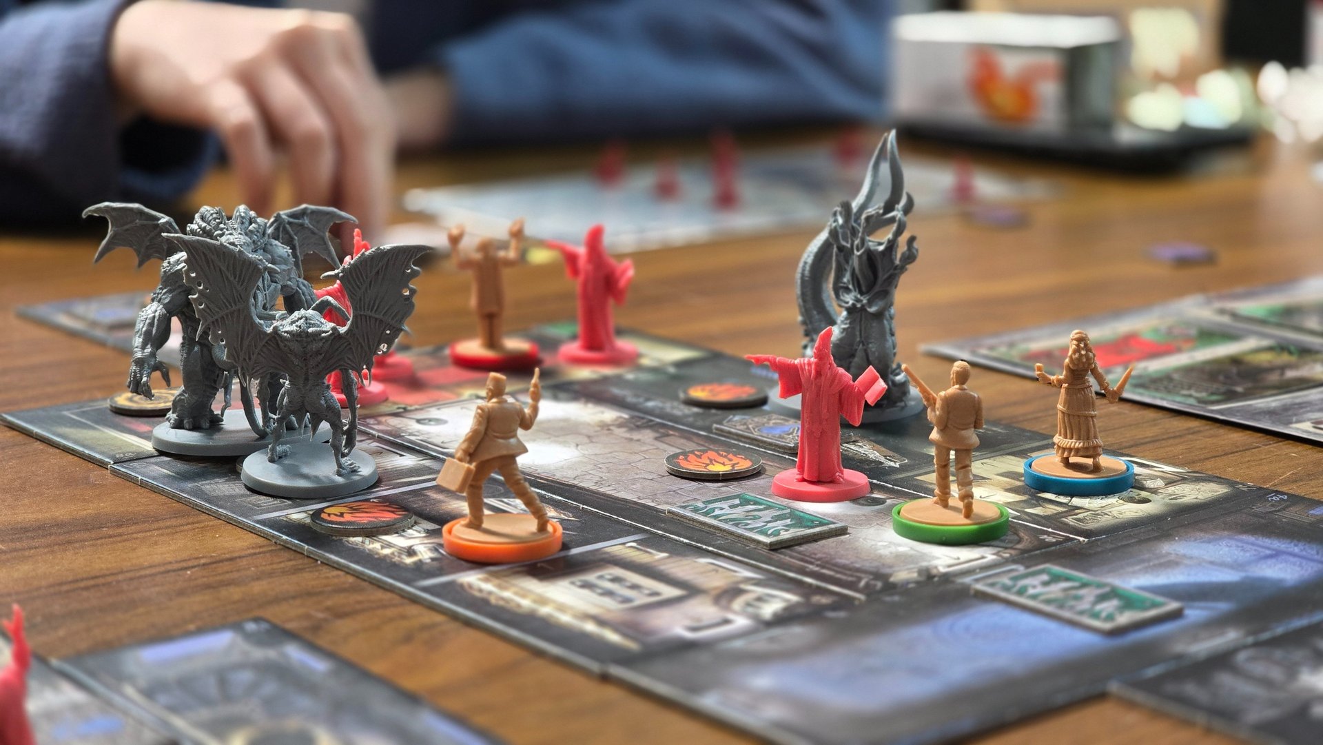 yellow red and blue lego blocks