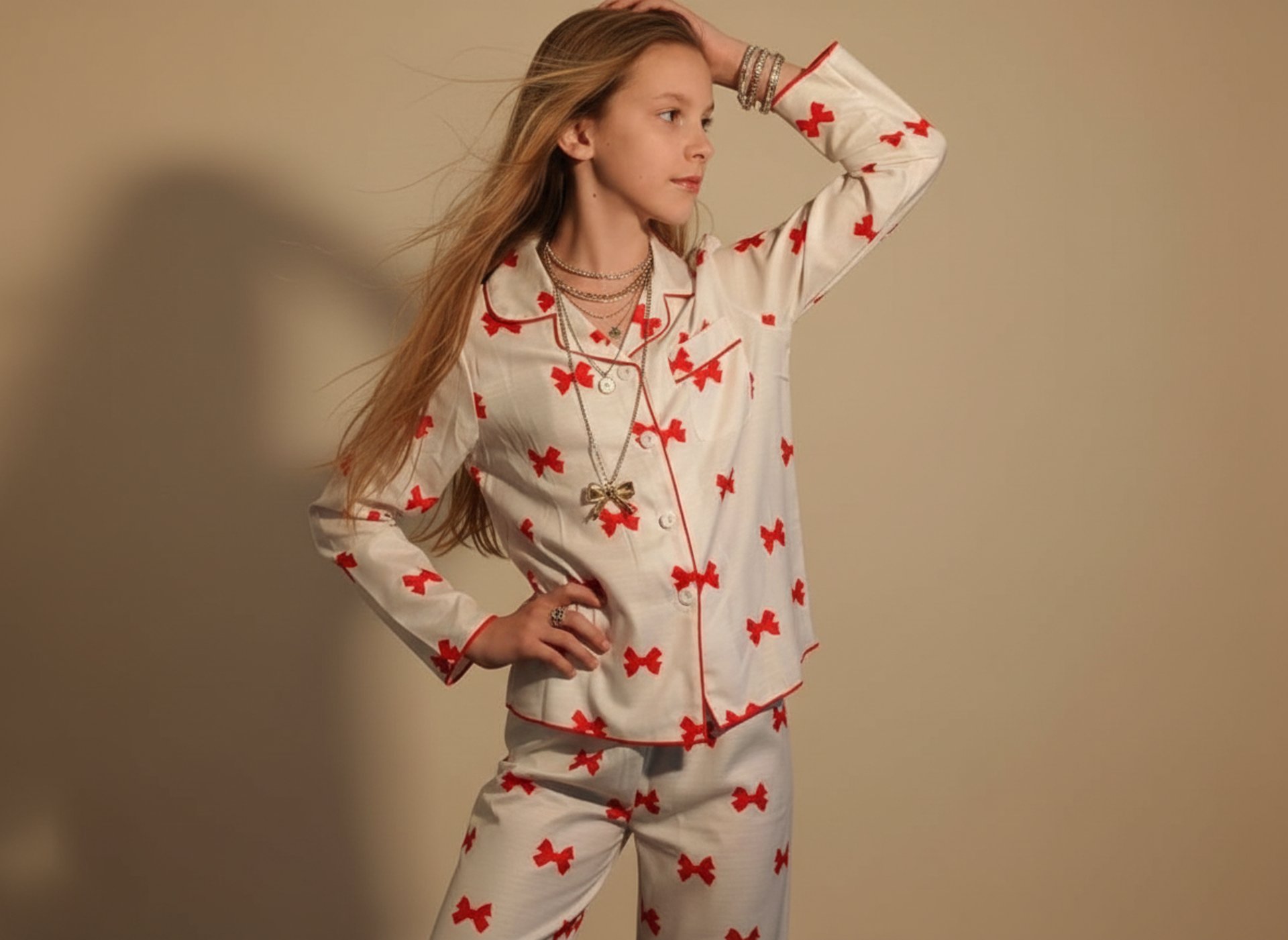 black and white bed linen