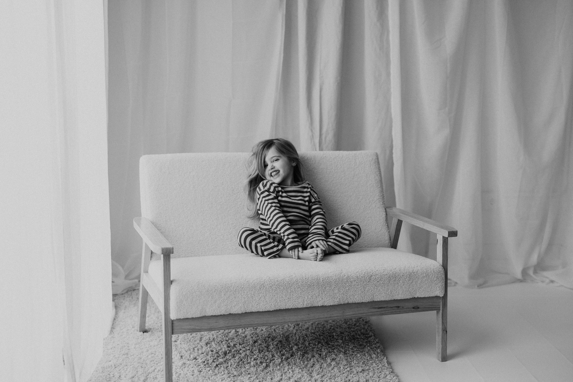 black and white bed linen