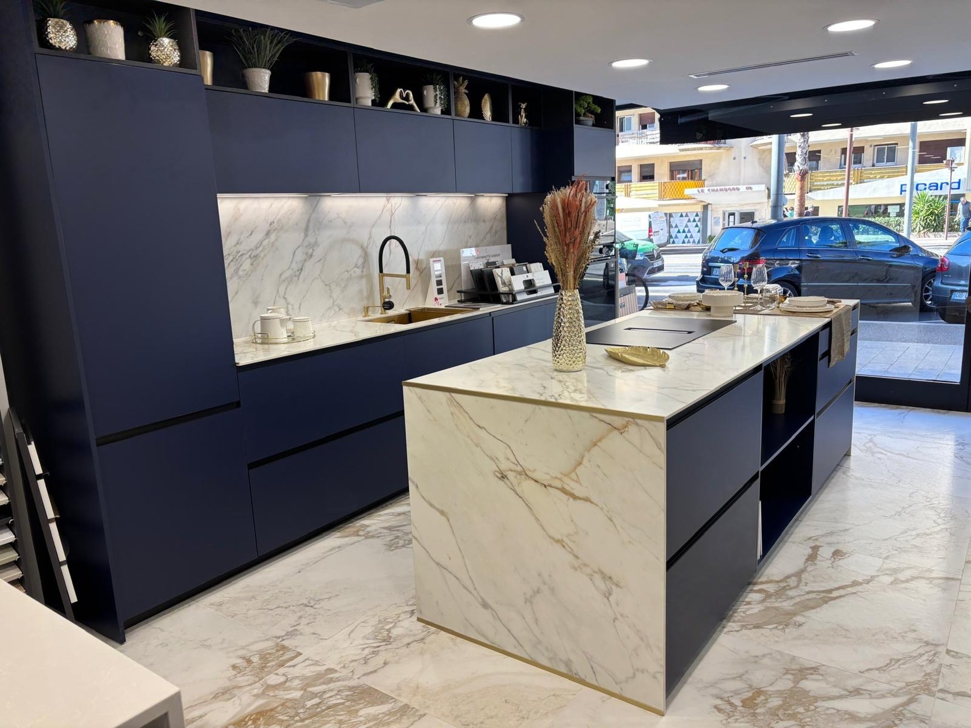 white ceramic bathtub beside white ceramic bathtub