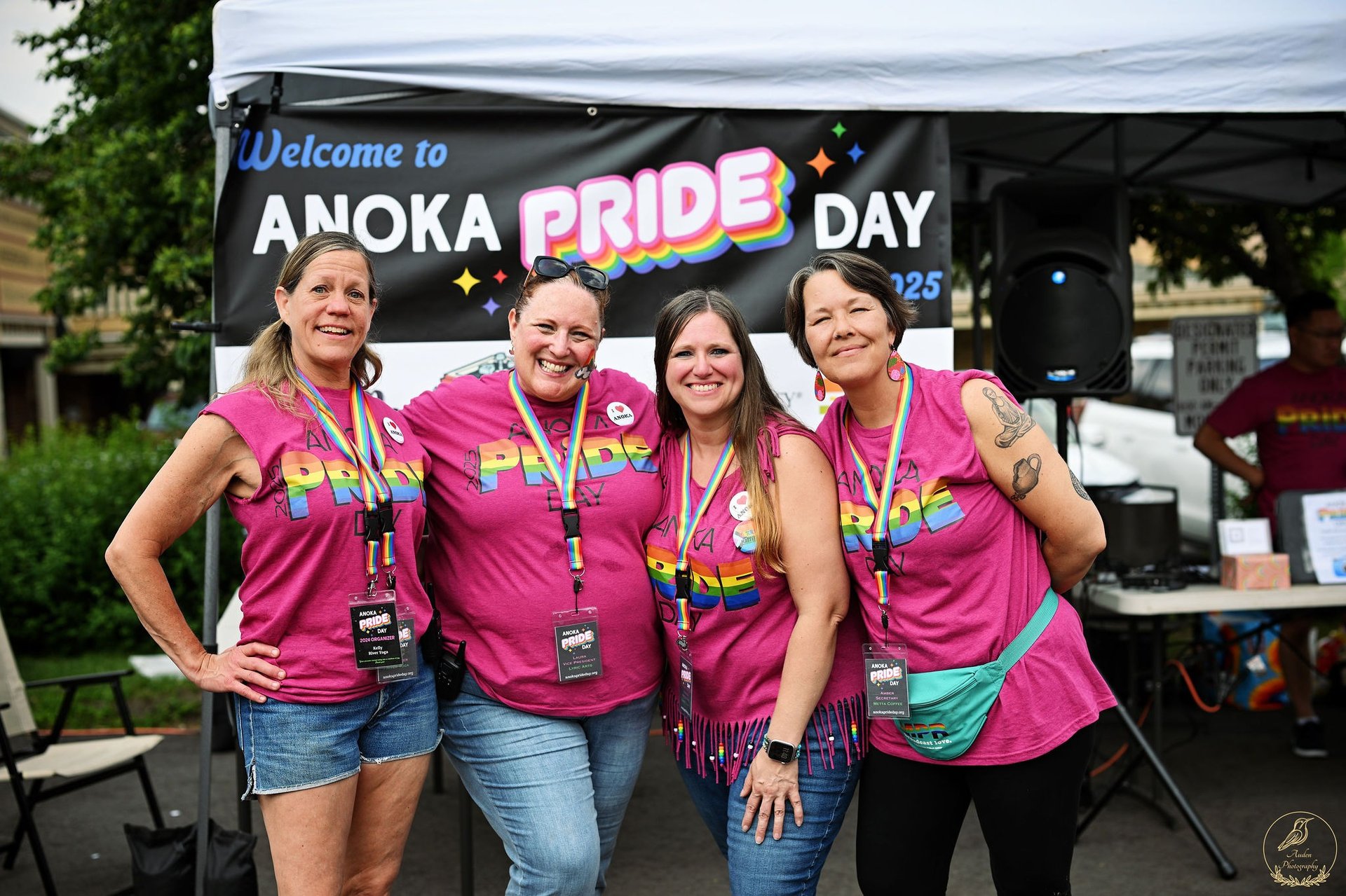 black and brown leather padded tub sofa