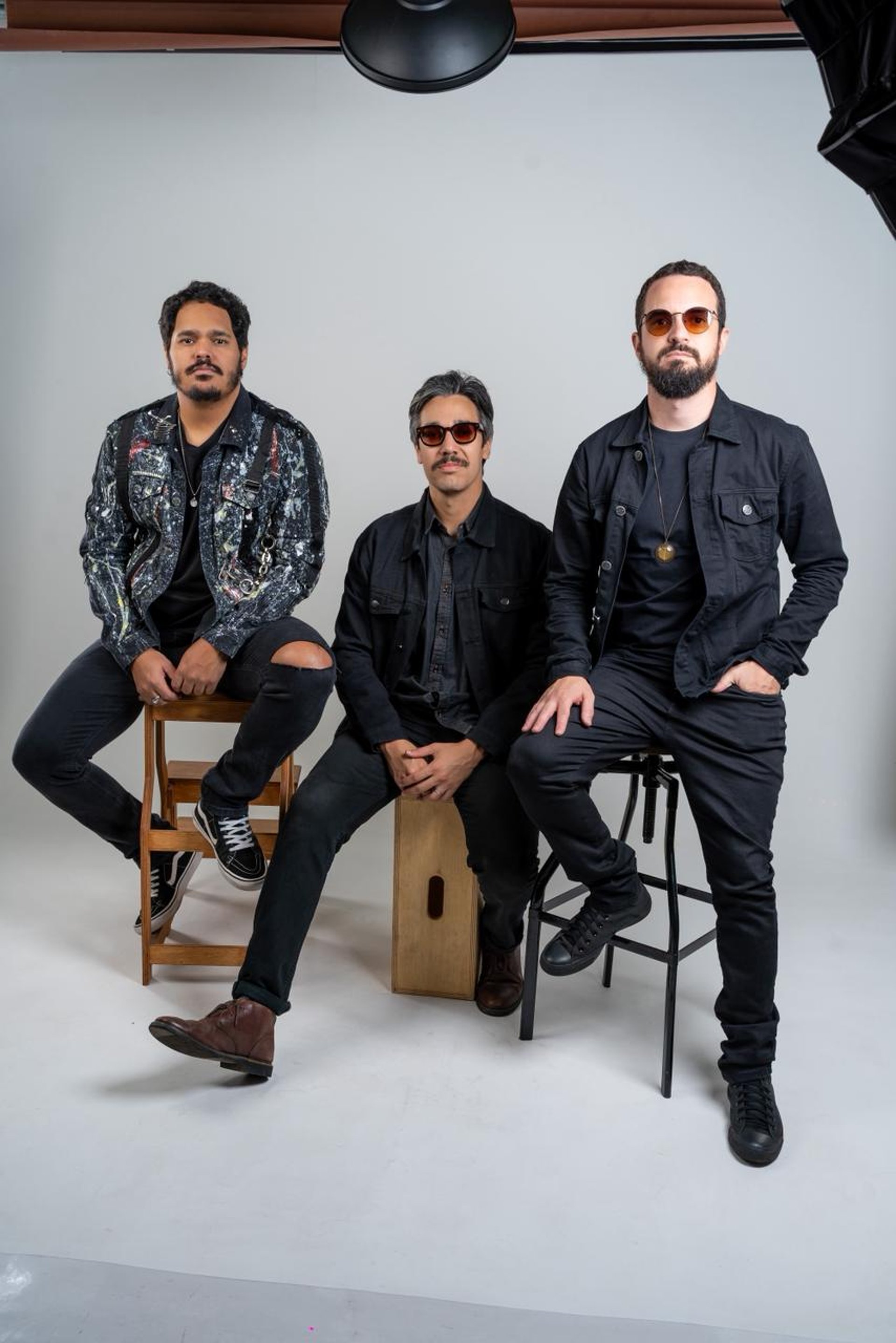 black and white bed linen