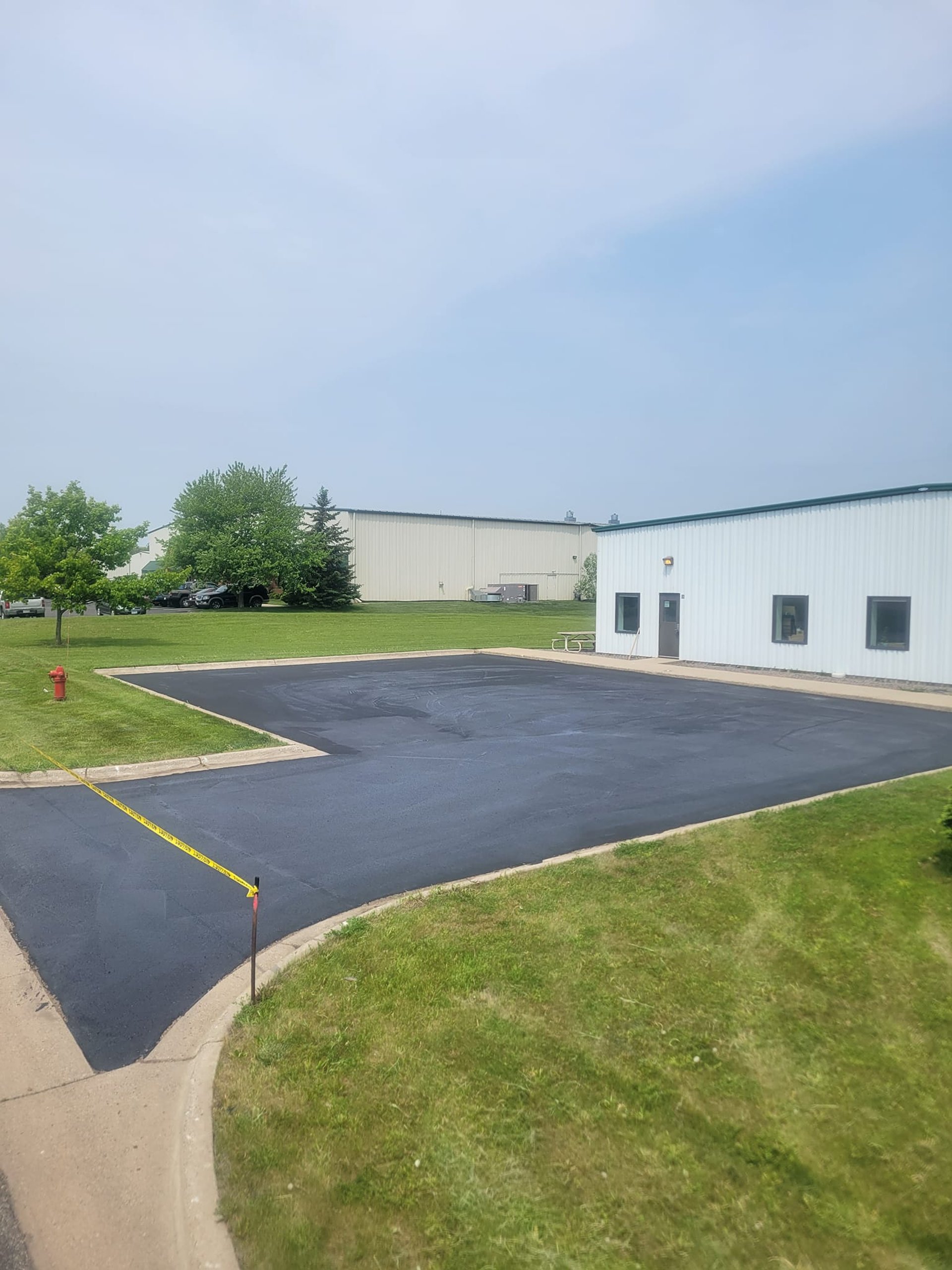 sealcoating-services-by-E&H-Asphalt.jpg