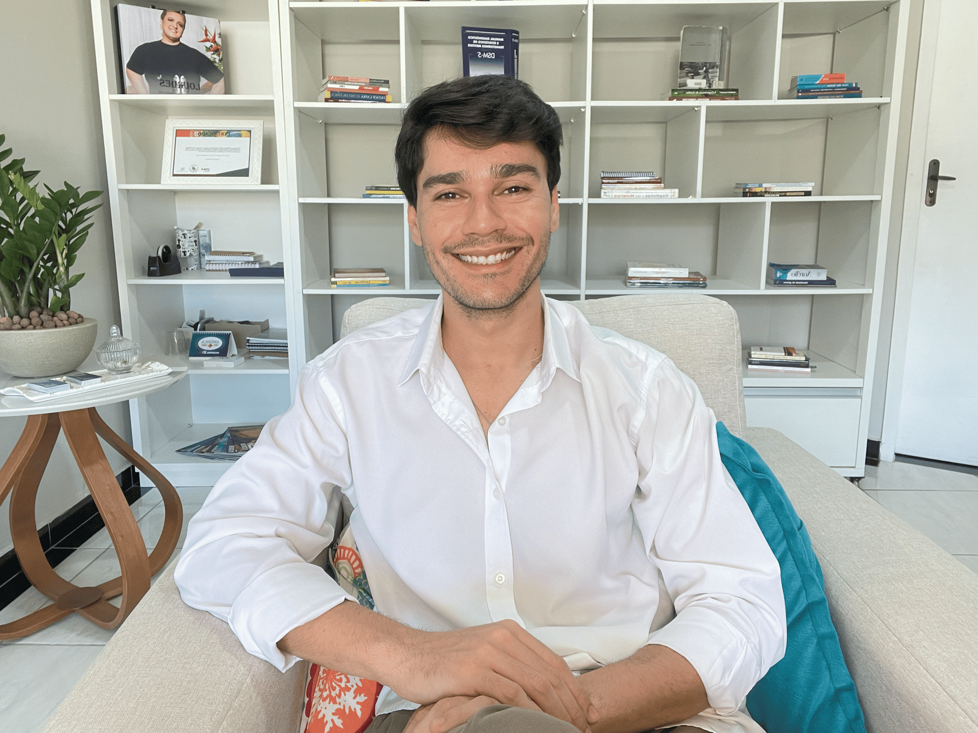 black and white bed linen