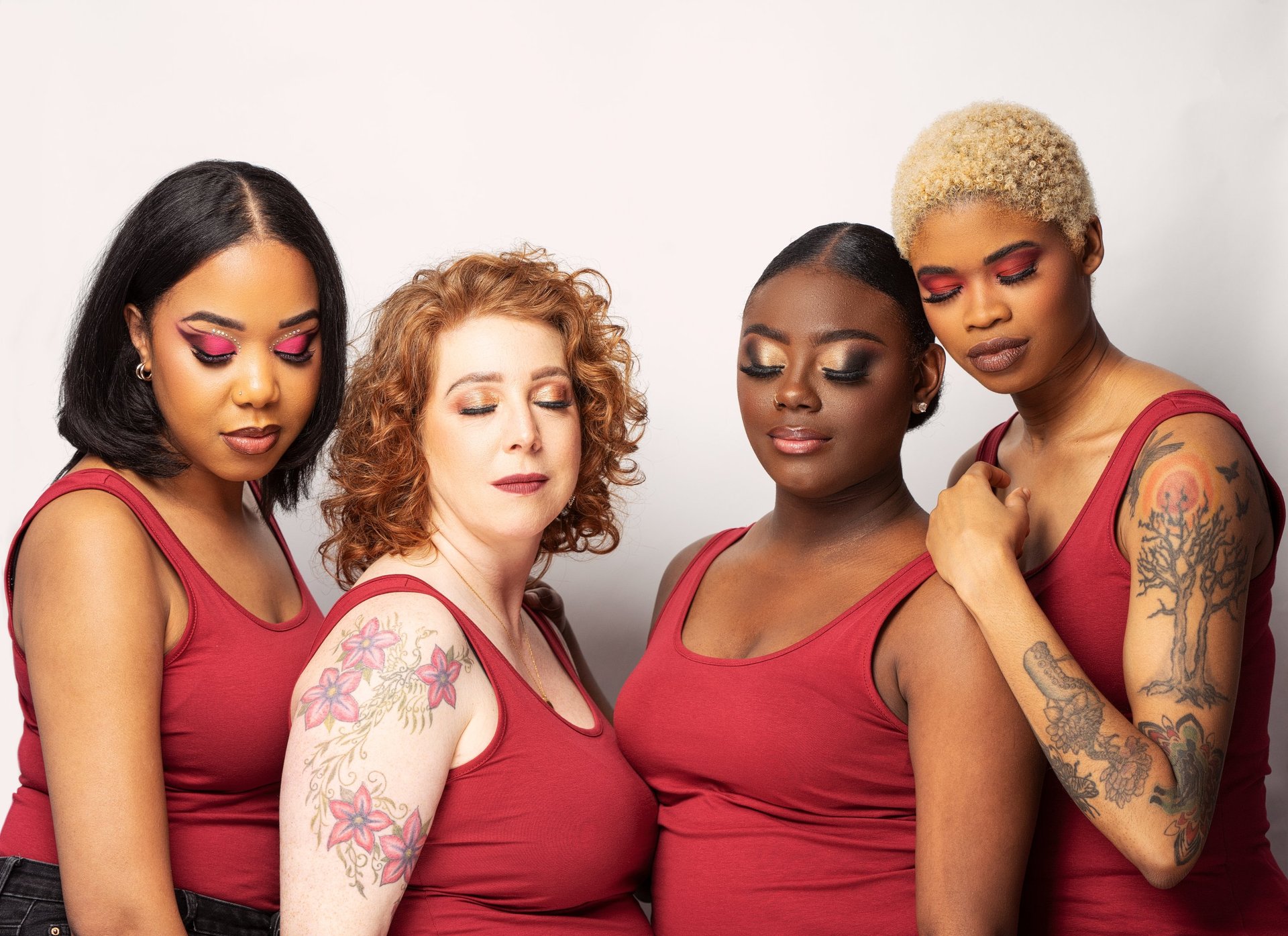 black and white bed linen