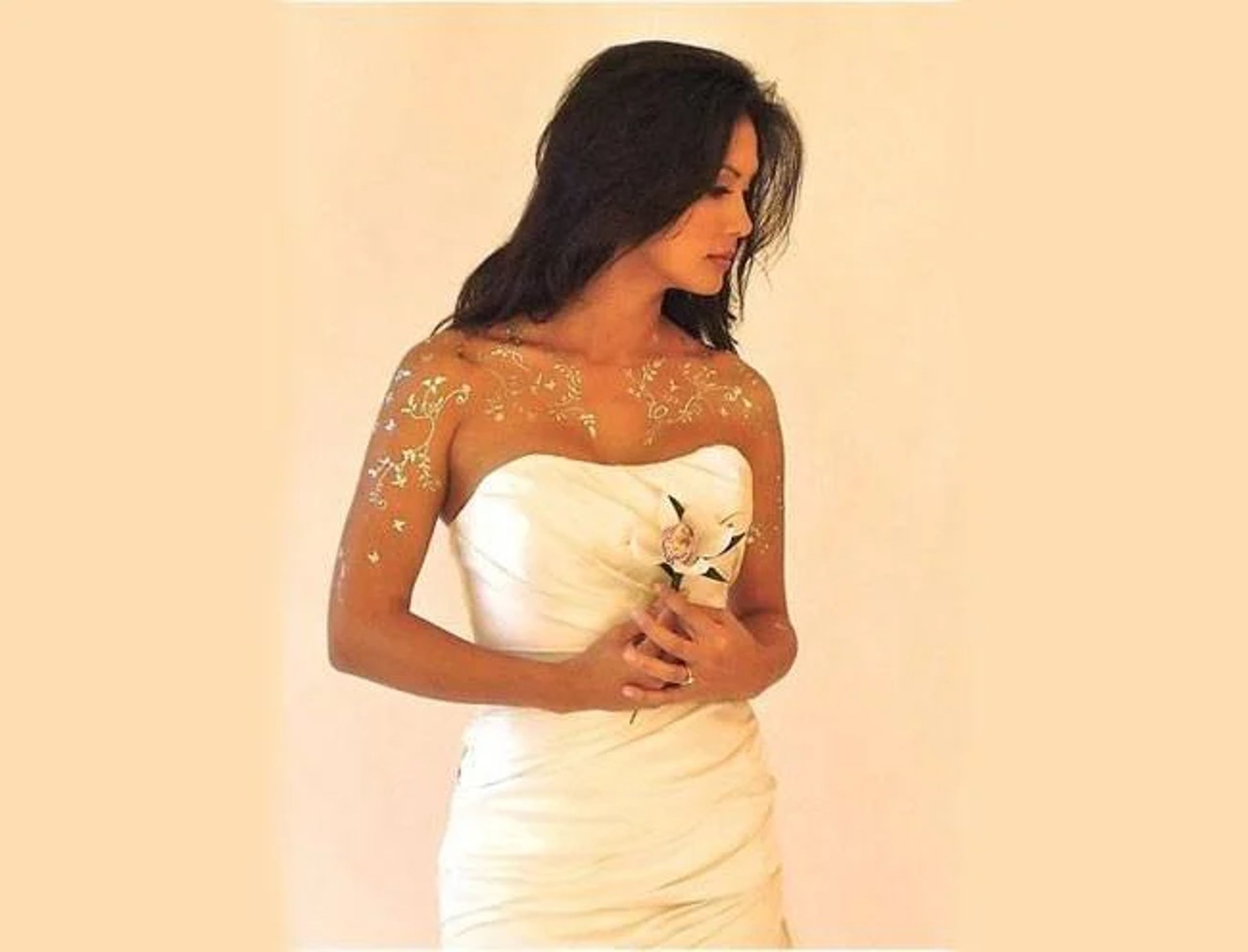 black and white bed linen