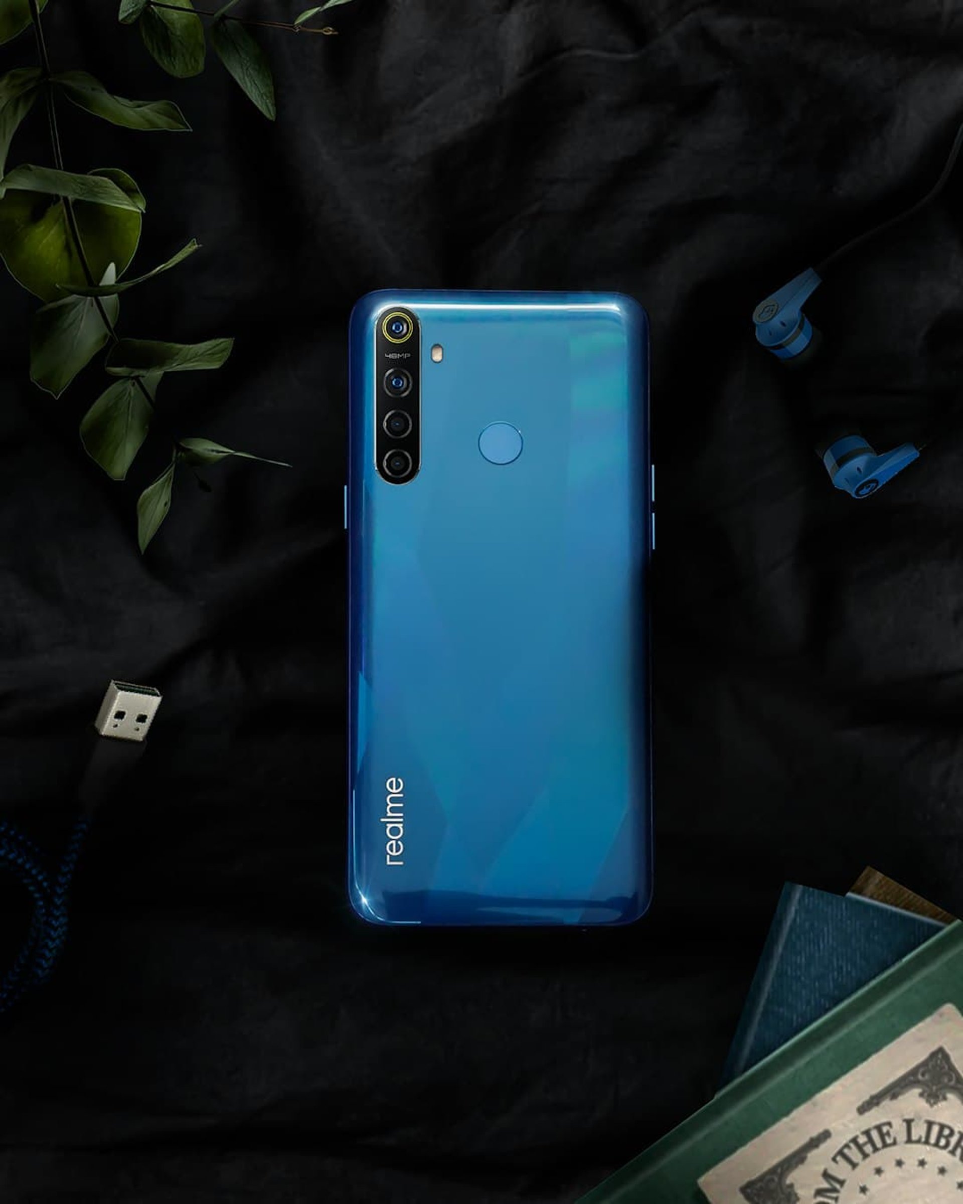 Realme smartphone with BackBuzz mobile cover – stylish and protective