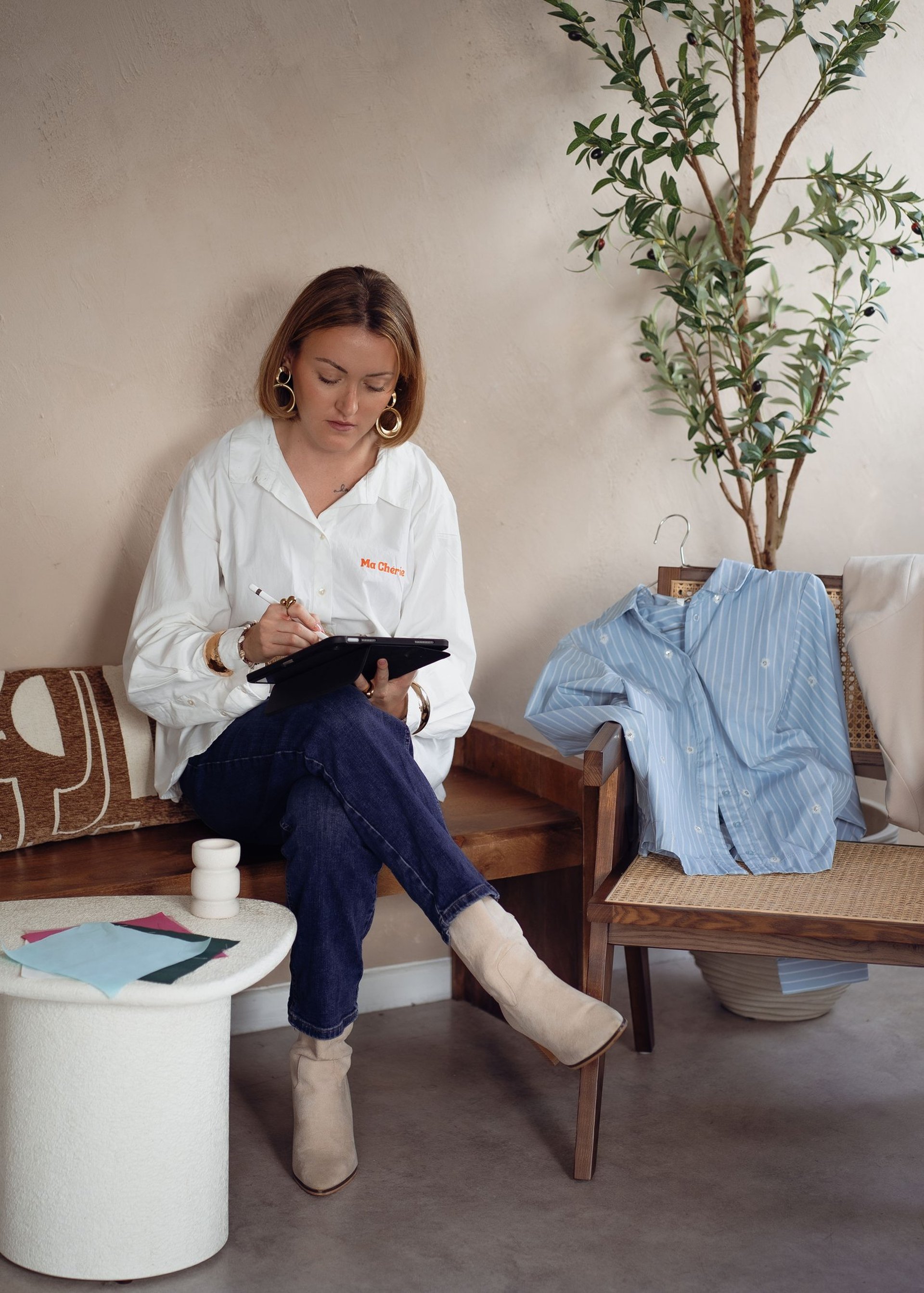 black and white bed linen